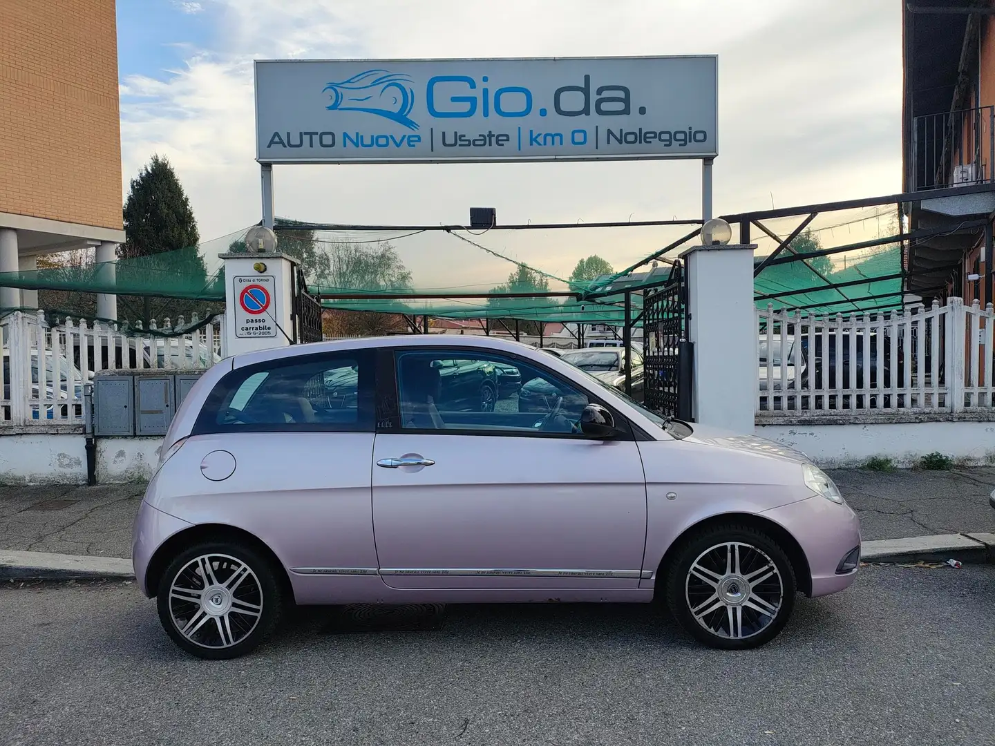 Lancia Ypsilon Ypsilon 1.2 8v Elle Violett - 1