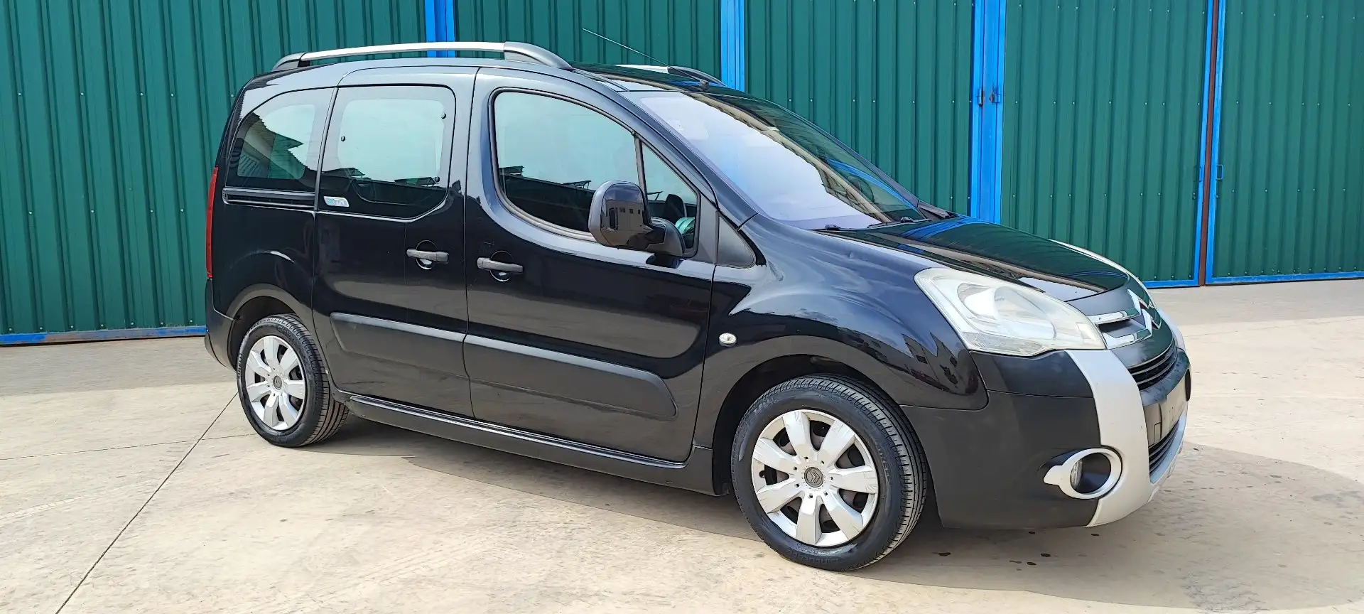 Citroen Berlingo Combi 1.6 HDi XTR Negro - 2