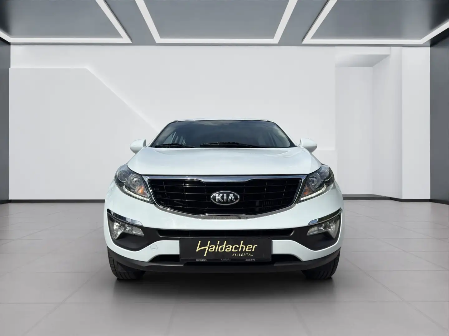 Kia Sportage 2.0 CRDi AWD 4x4 RKam PTS Weiß - 2