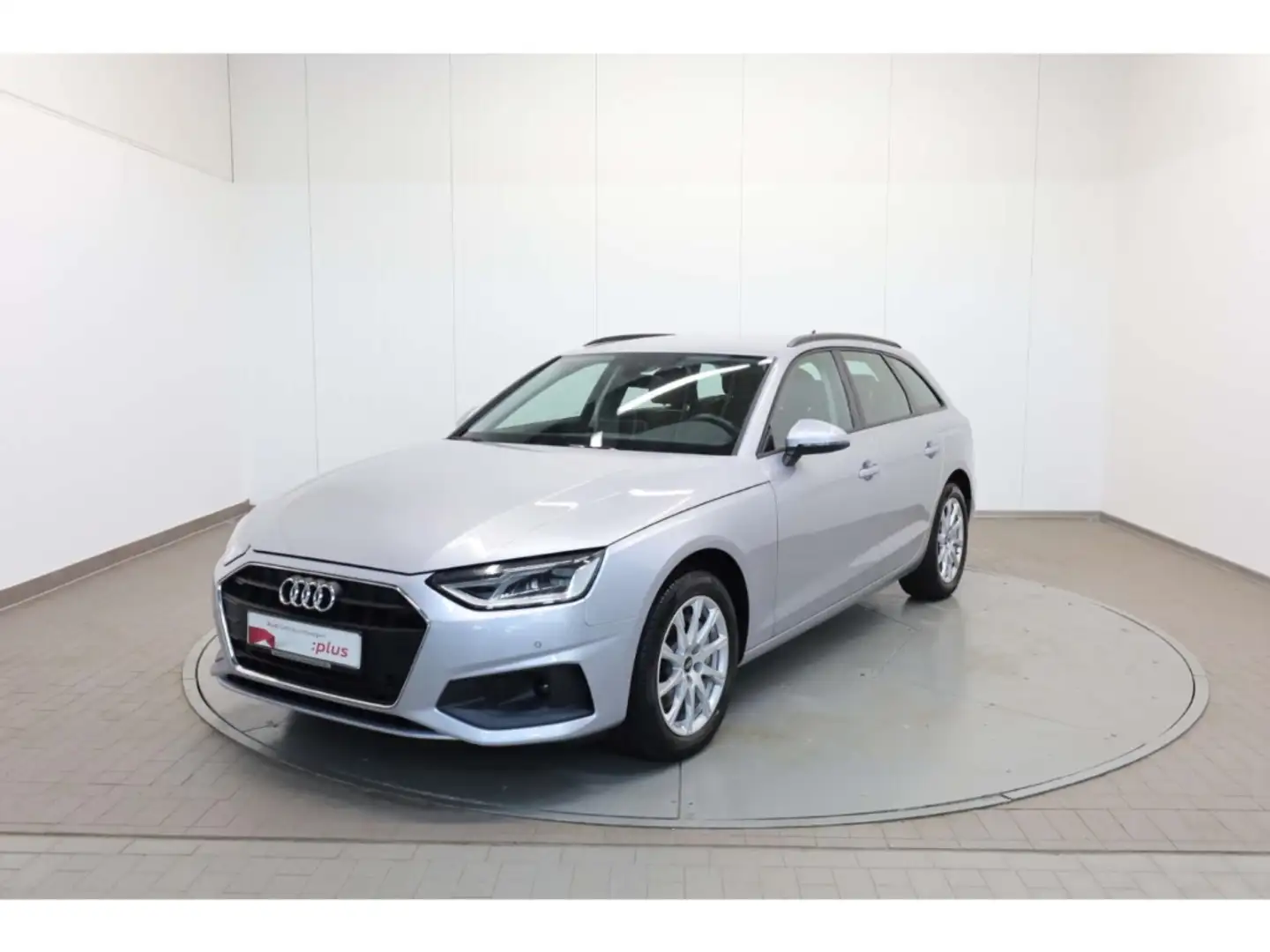 Audi A4 Avant 40 TFSI Silber - 2