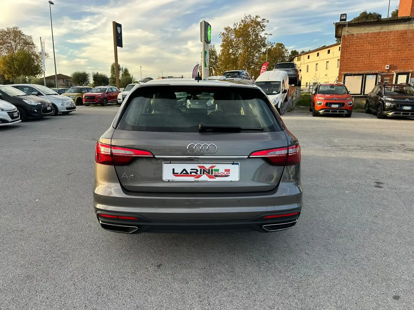 Audi A4 A 4 Avant Avant 35 2.0 tdi mhev163cv S TRONIC Grijs - 2