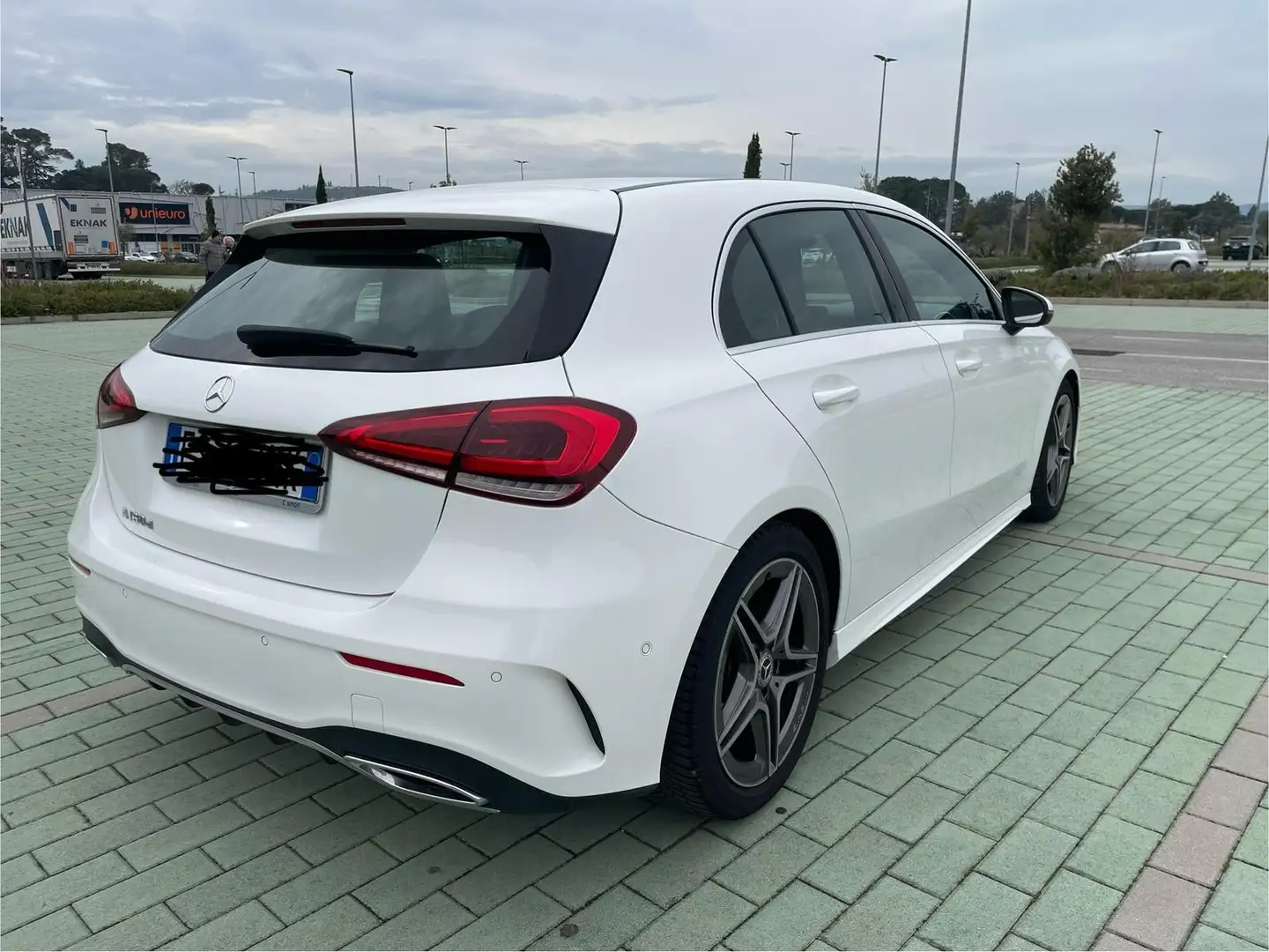 Mercedes-Benz A 180 Mercedes classe a 189 d AMG Premium - 2