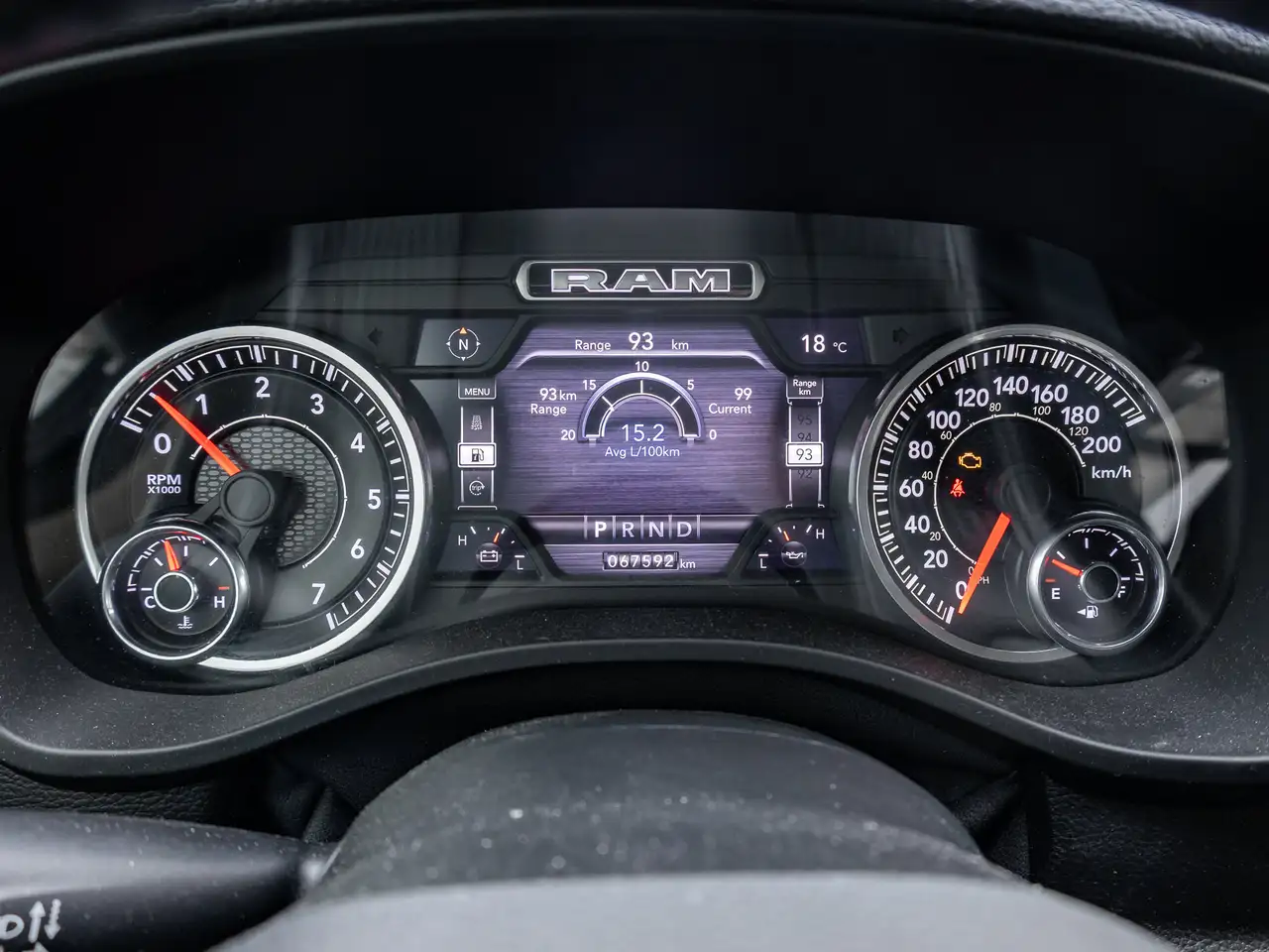 RAM 1500 снимка RAM 1500
