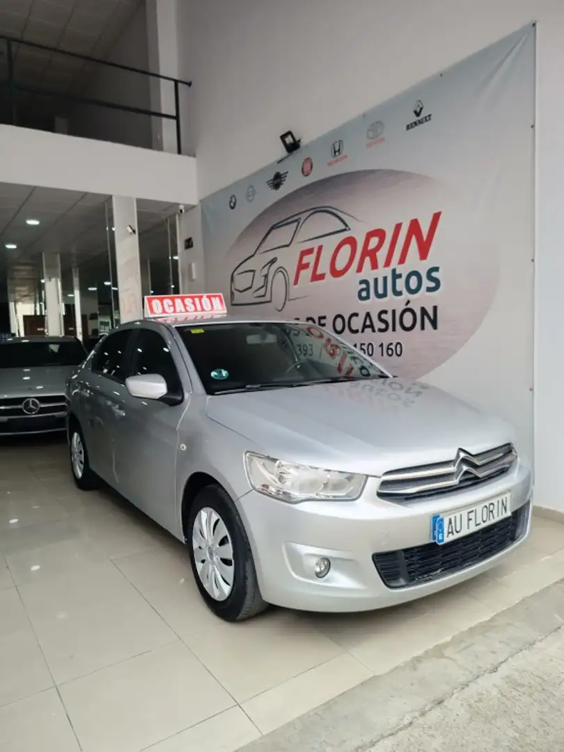 Citroen C-Elysée 1.2 PureTech Exclusive 82 Grijs - 1