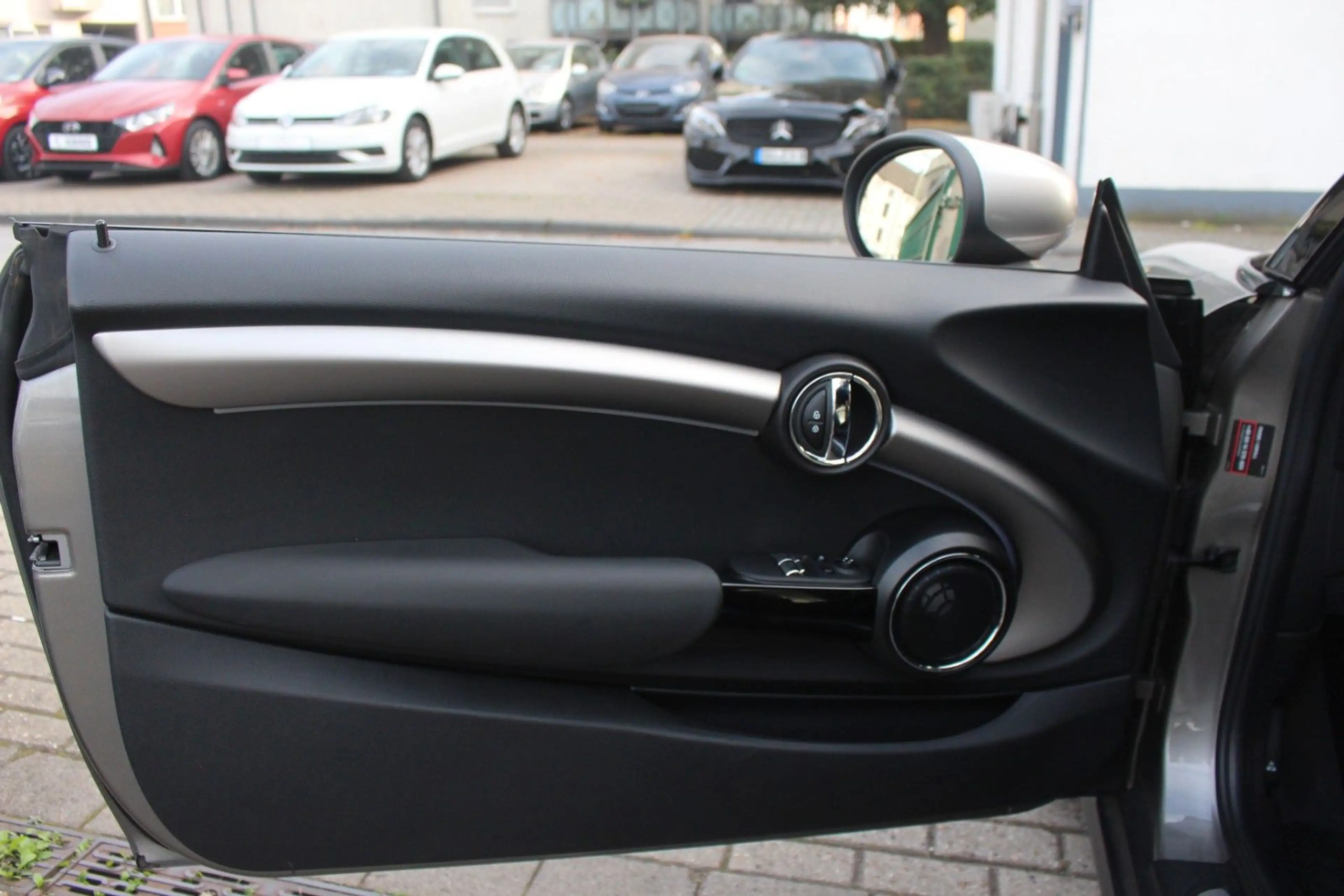 MINI Cooper S /Head-Up/Pano/Kamera/Leder/Temp/Ambiente — photo 12