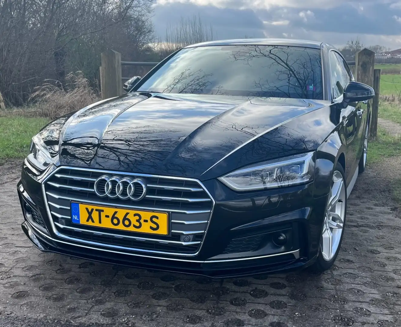 Audi A5 Sportback 40 TFSI 3x S Line|PANO|MATRIX|ACC Zwart - 1