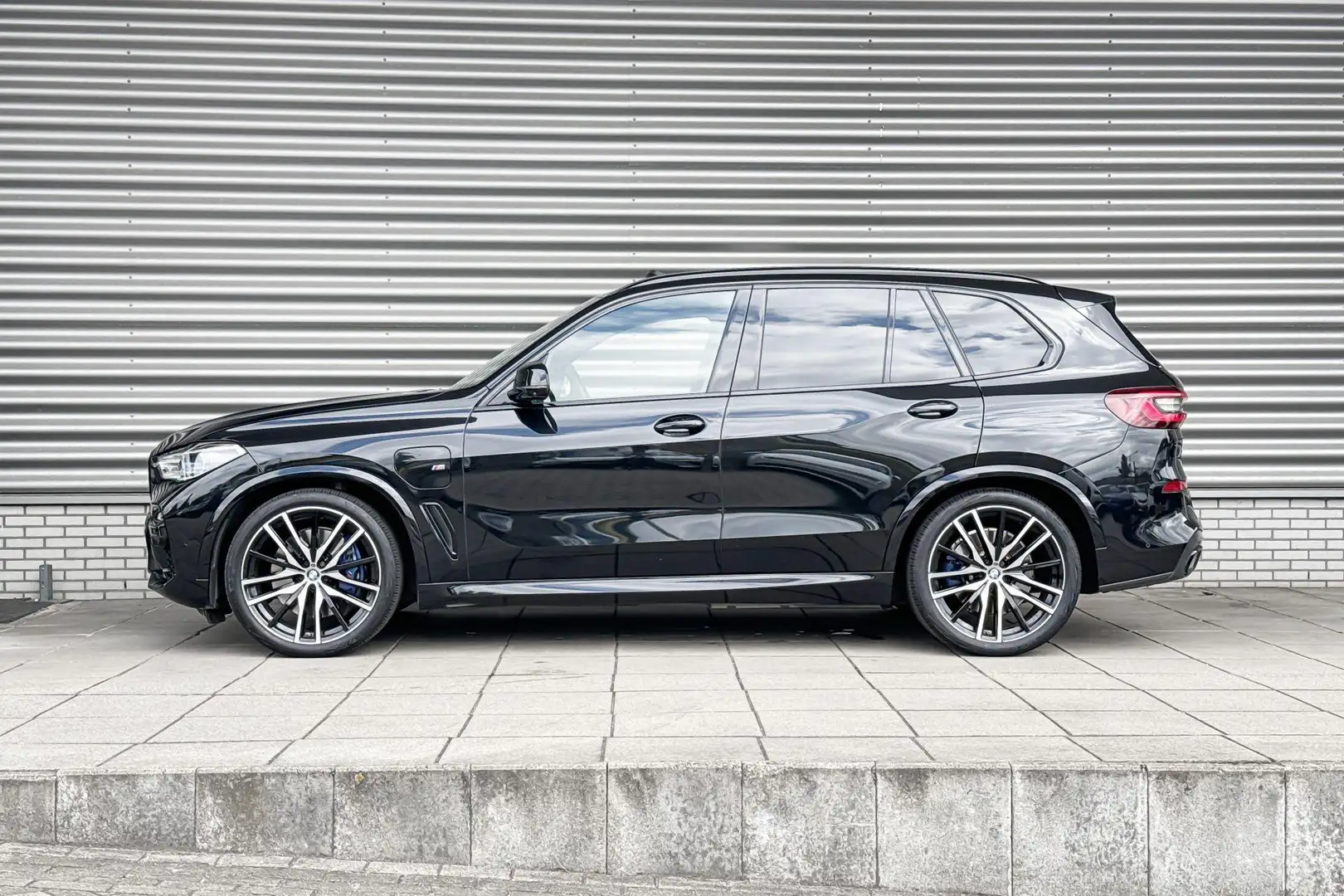 BMW X5 xDrive45e High Executive Zwart - 2