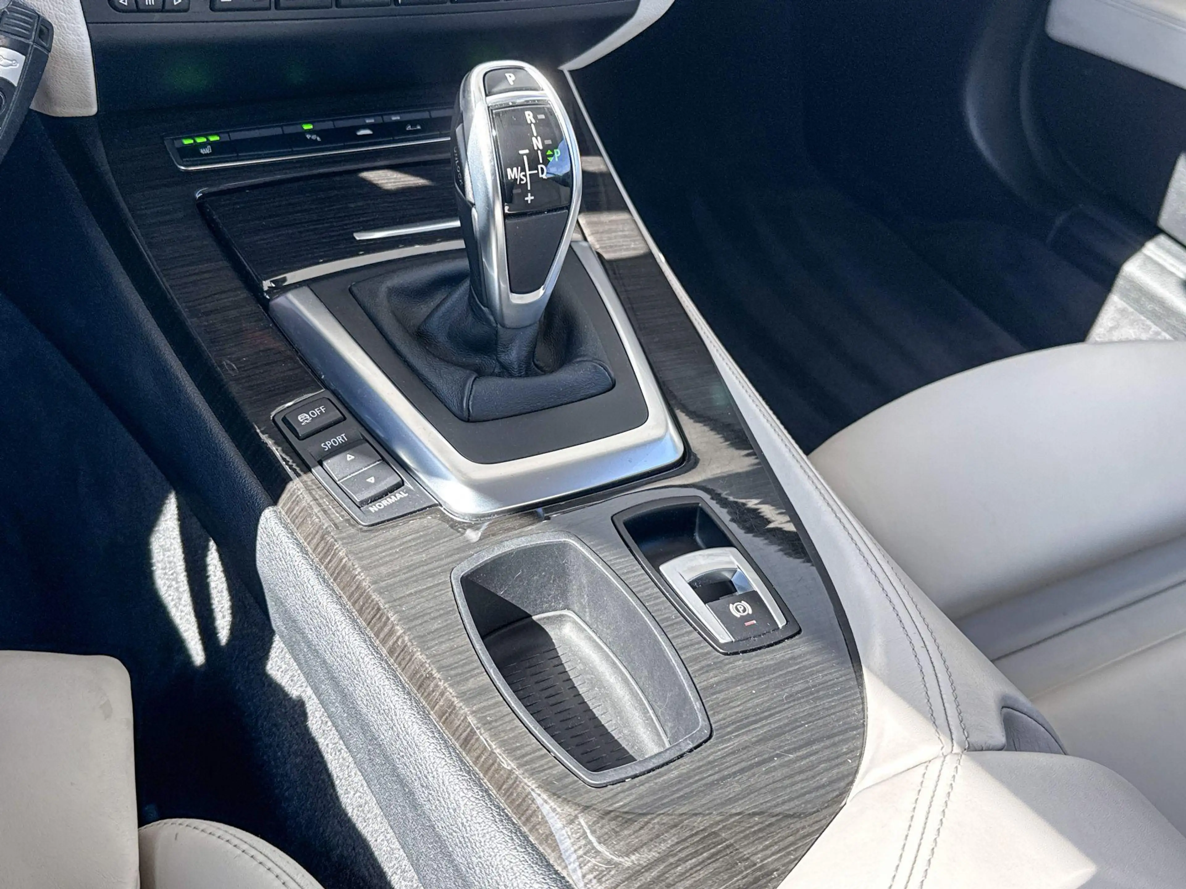 BMW Z4 Roadster sDrive35i Executive — photo 13