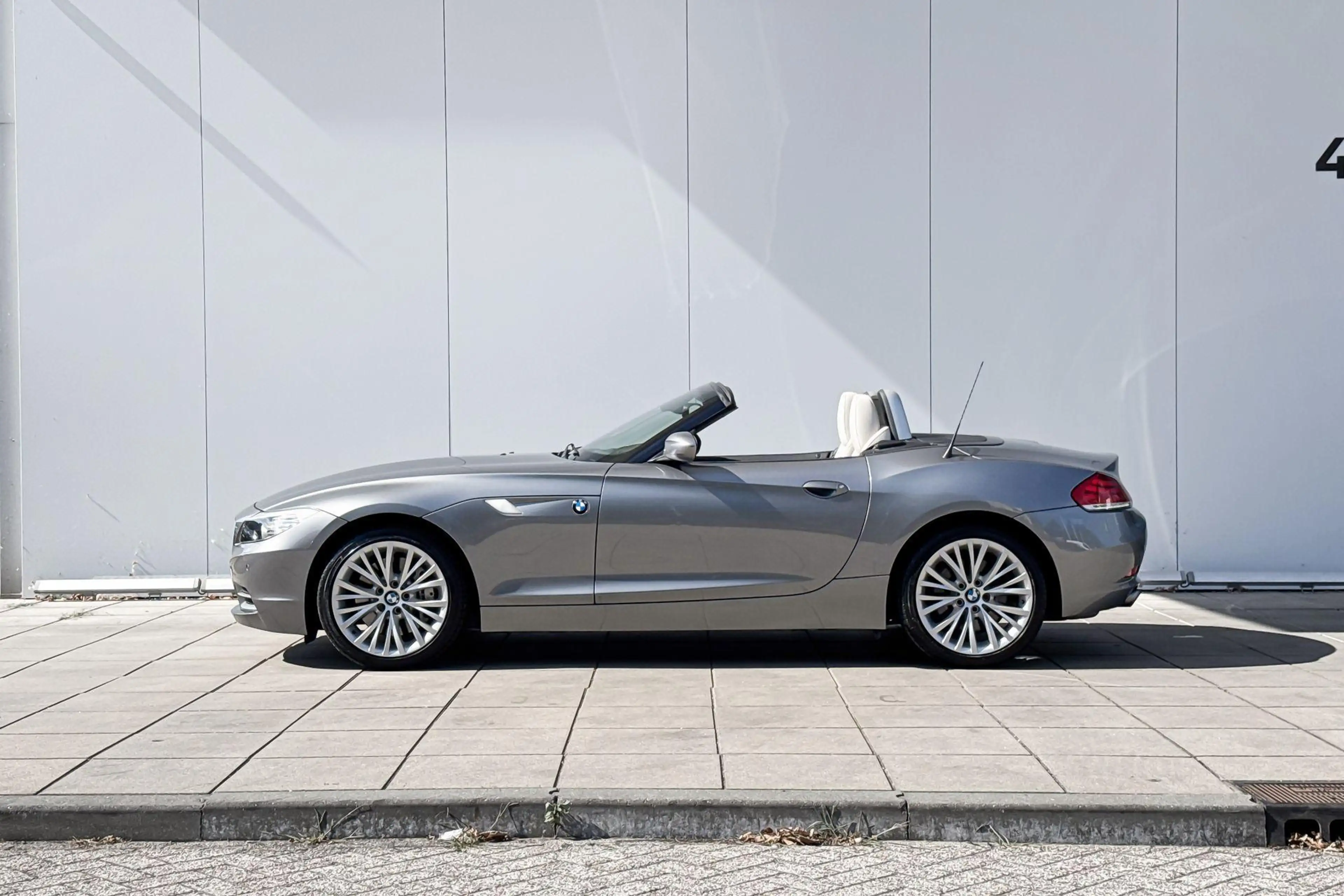 BMW Z4 Roadster sDrive35i Executive — photo 2