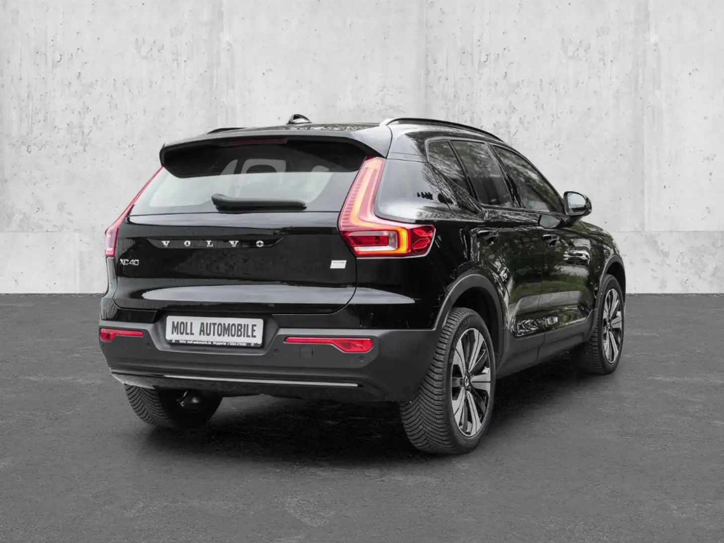 Volvo XC40 Core Recharge Pure Electric 2WD StandHZG Digitales Schwarz - 2