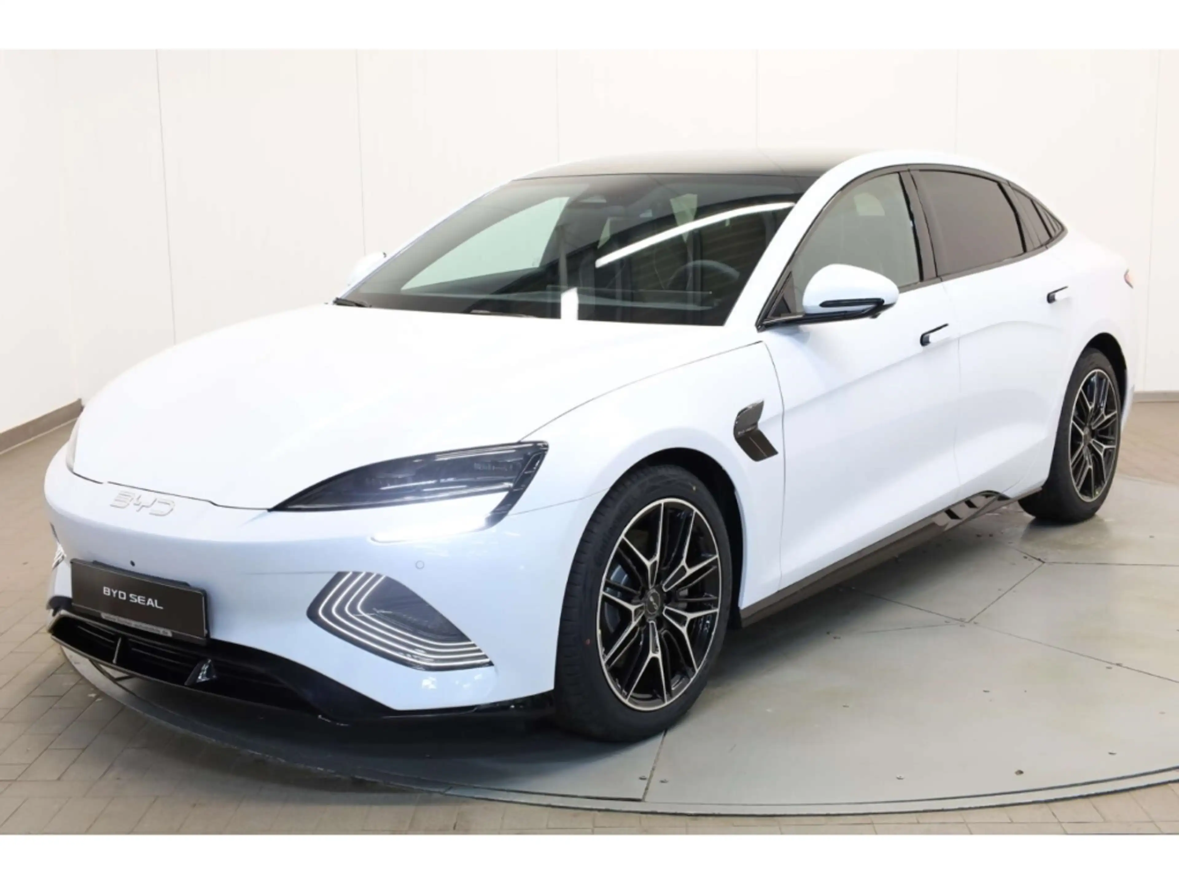 BYD Seal 2026 Design — photo 2