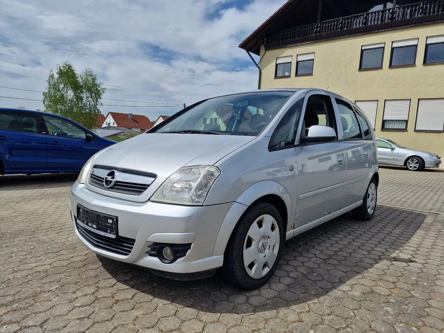 Opel Meriva Edition/ Klima / 8 Fach Plateado - 1