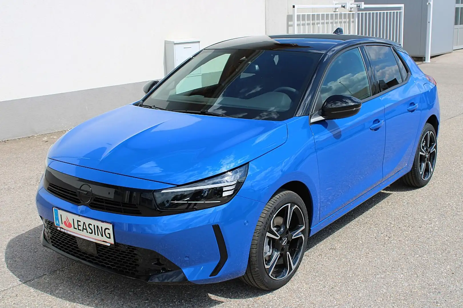 Opel Corsa 1,2 Direct Injection Turbo Euro 6.4 GS Blau - 1