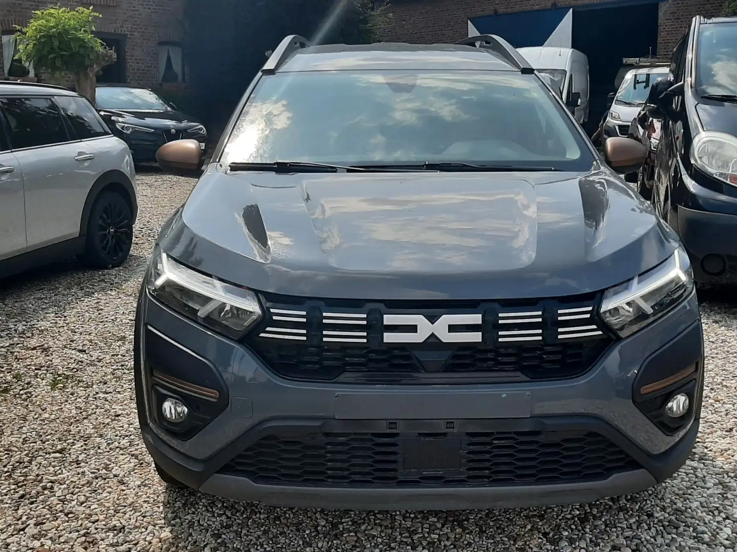 Dacia Jogger Extreme klima Navi Top!!! Grau - 2