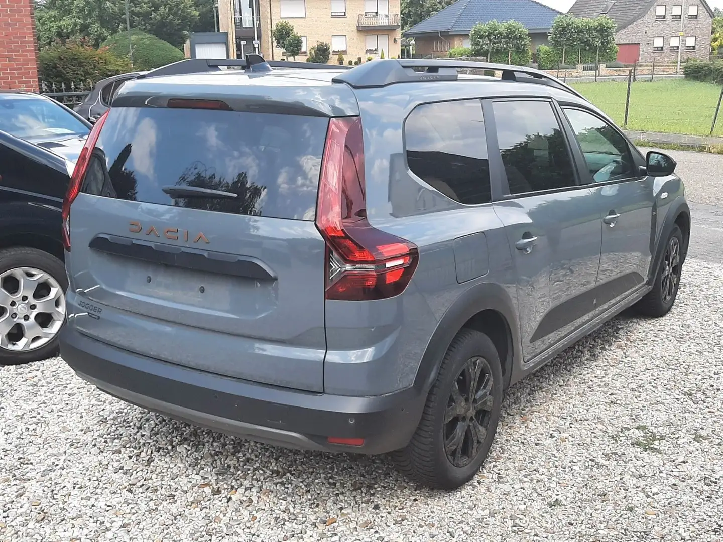 Dacia Jogger Extreme Automatik*Klima *Navi *Top!!! Grau - 1