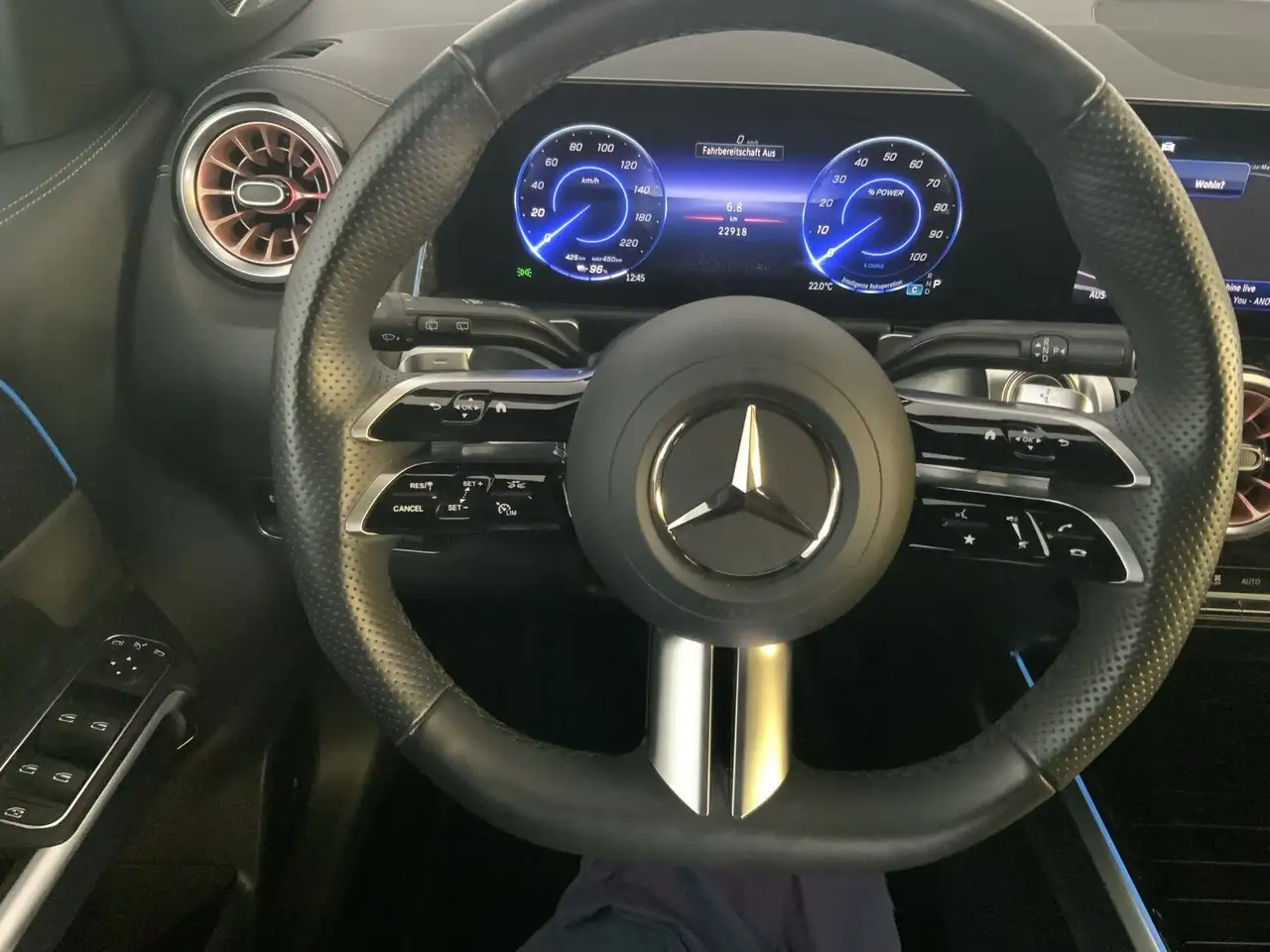 Mercedes-Benz EQB 350 4M Electric Art DISTRO 360Kam AHK Burm, миниатюра 10