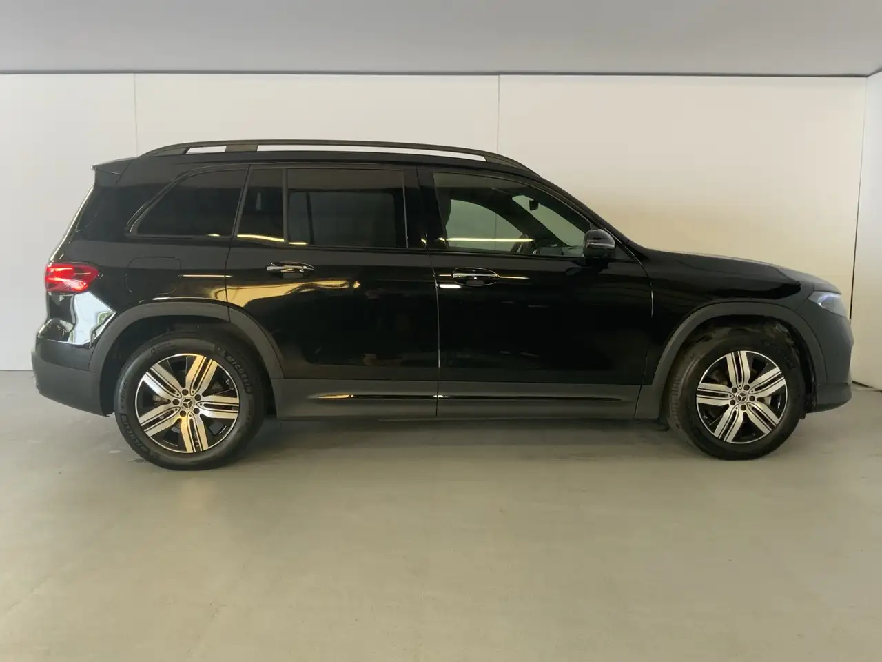 Mercedes-Benz EQB 350 4M Electric Art DISTRO 360Kam AHK Burm, миниатюра 4