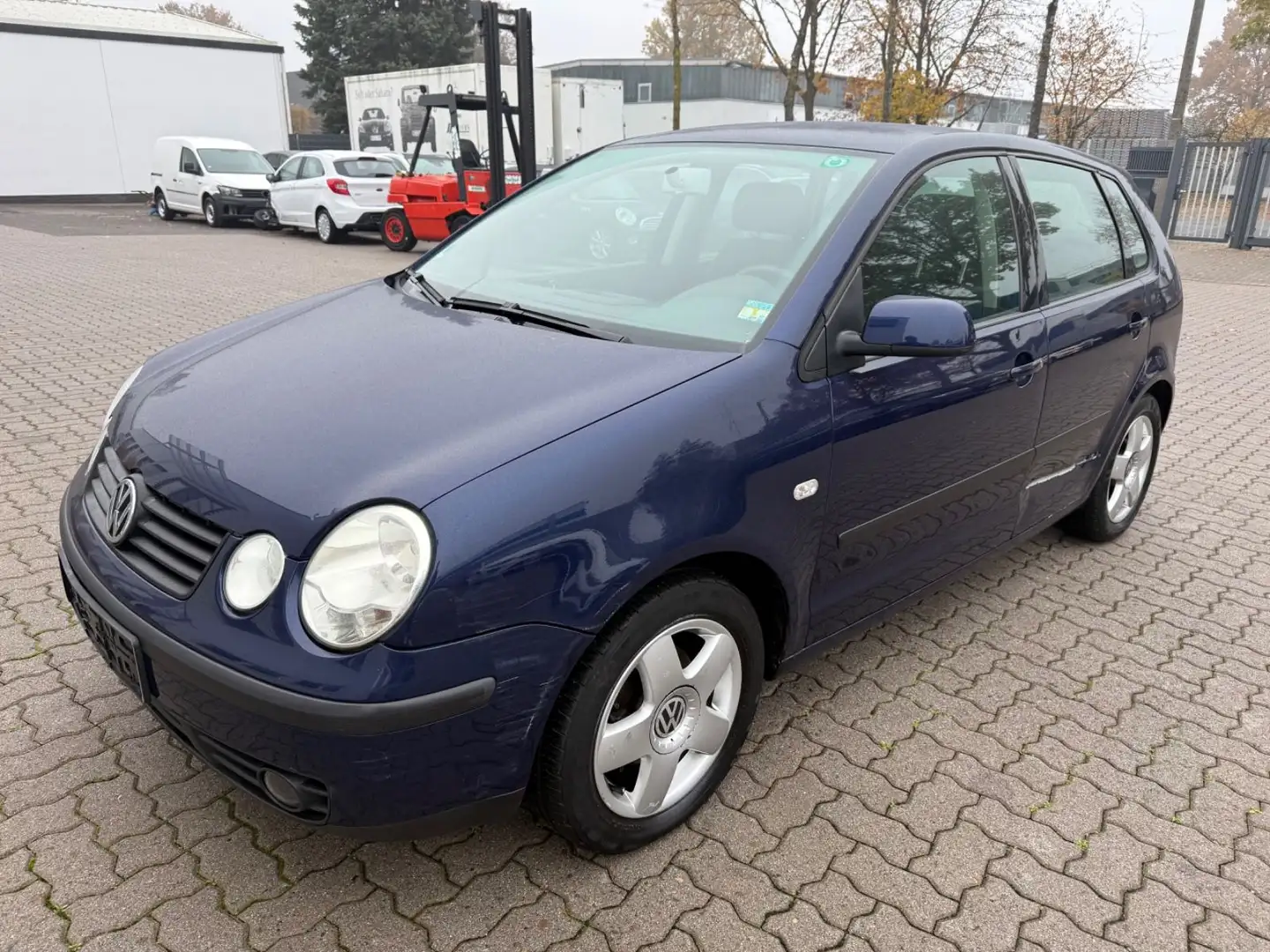 Volkswagen Polo IV Trendline Azul - 1