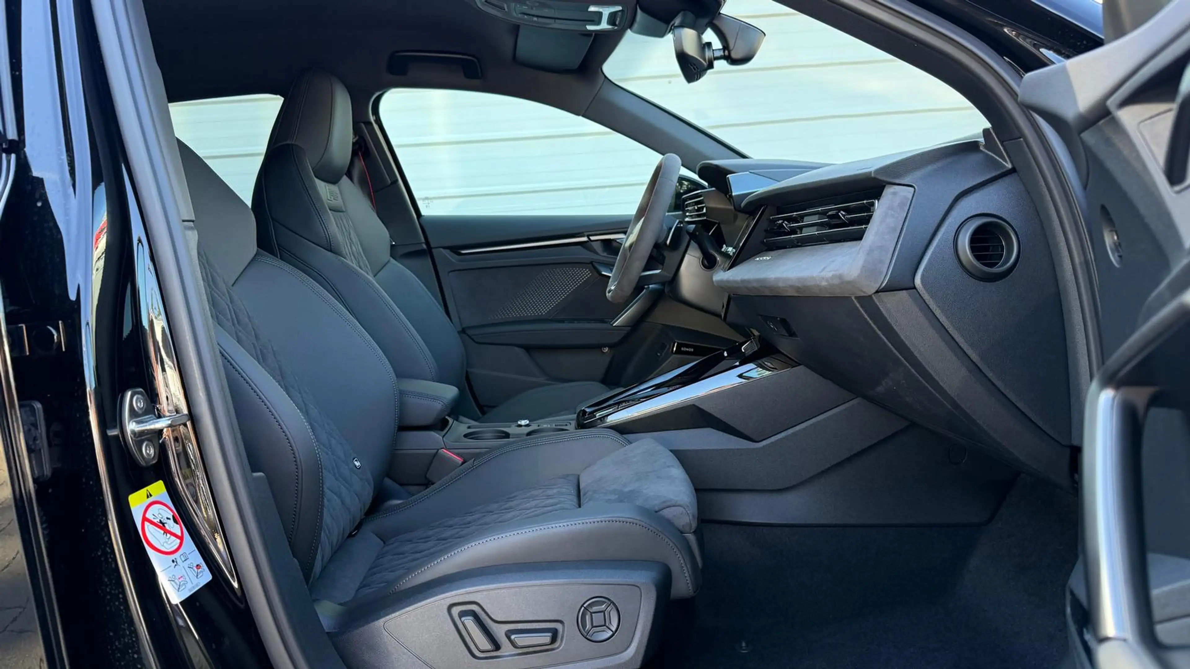 Audi RS3 Sportback 2.5l Quattro S tronic NAVI*SONOS*ParkAss — photo 14