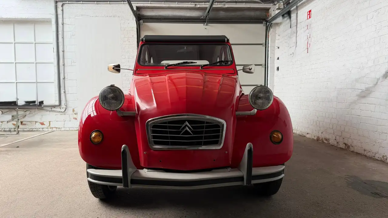 Citroen 2CV6 club, foto 2