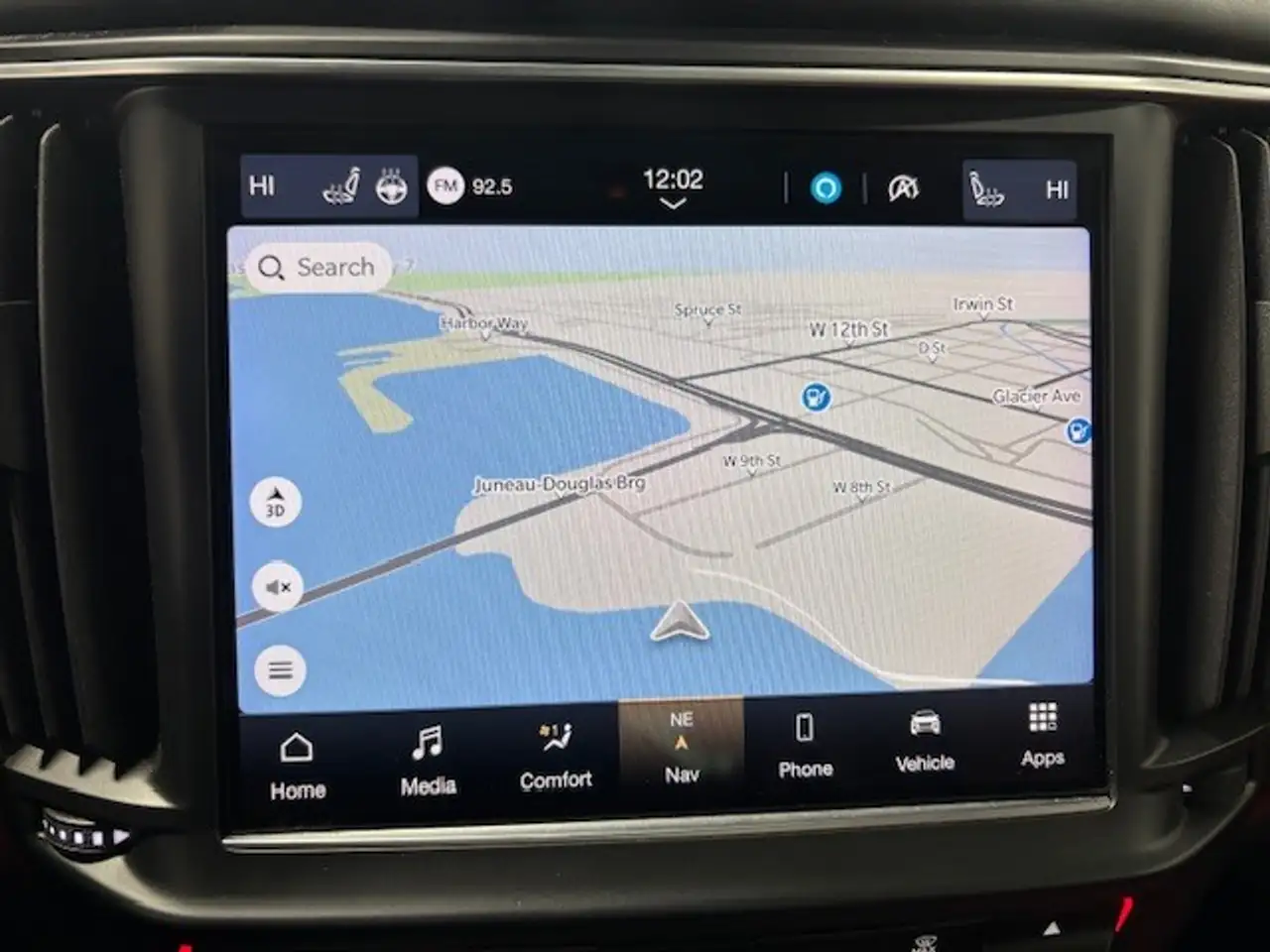 Maserati Levante снимка Maserati Levante
