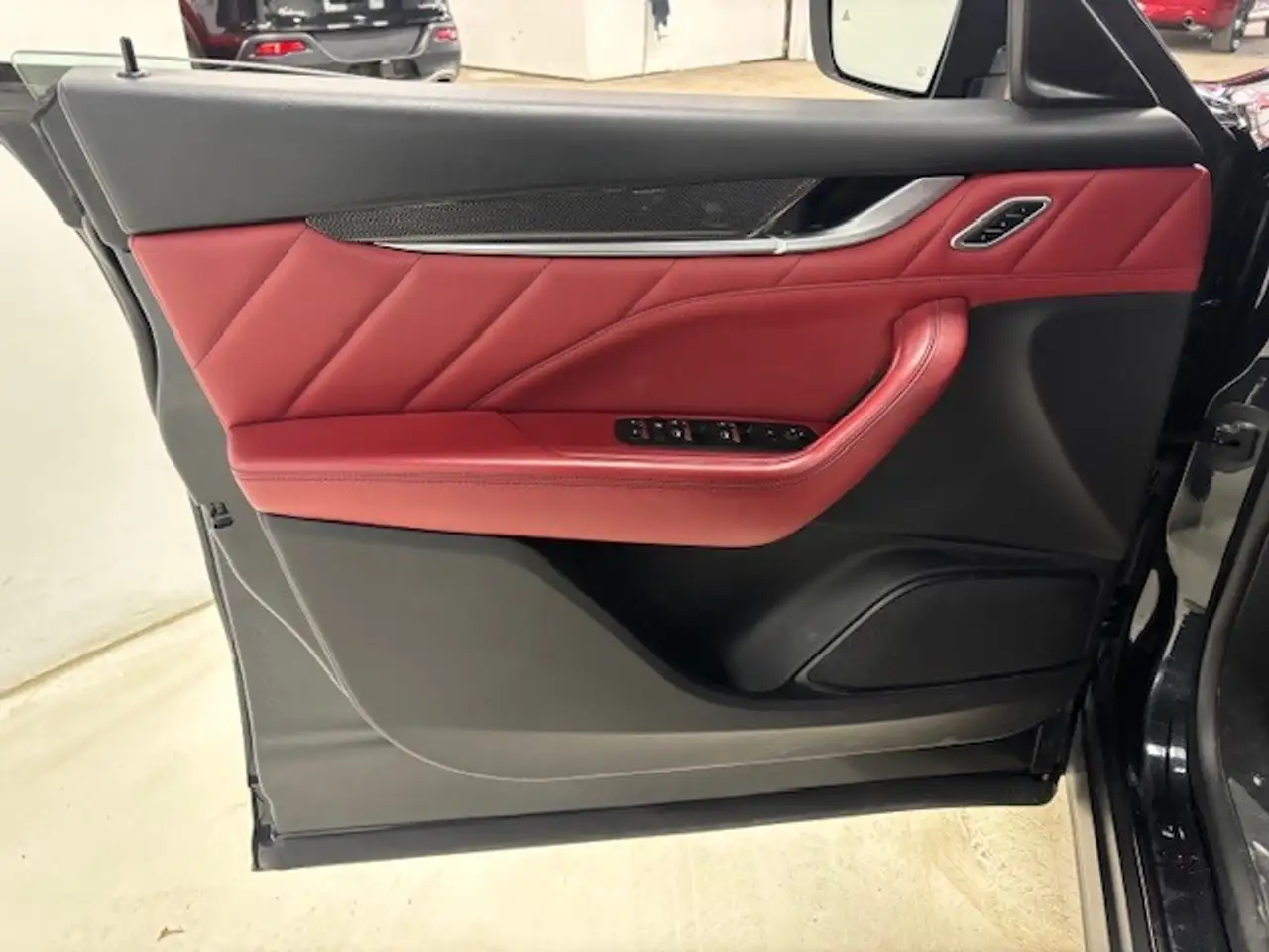 Maserati Levante снимка Maserati Levante