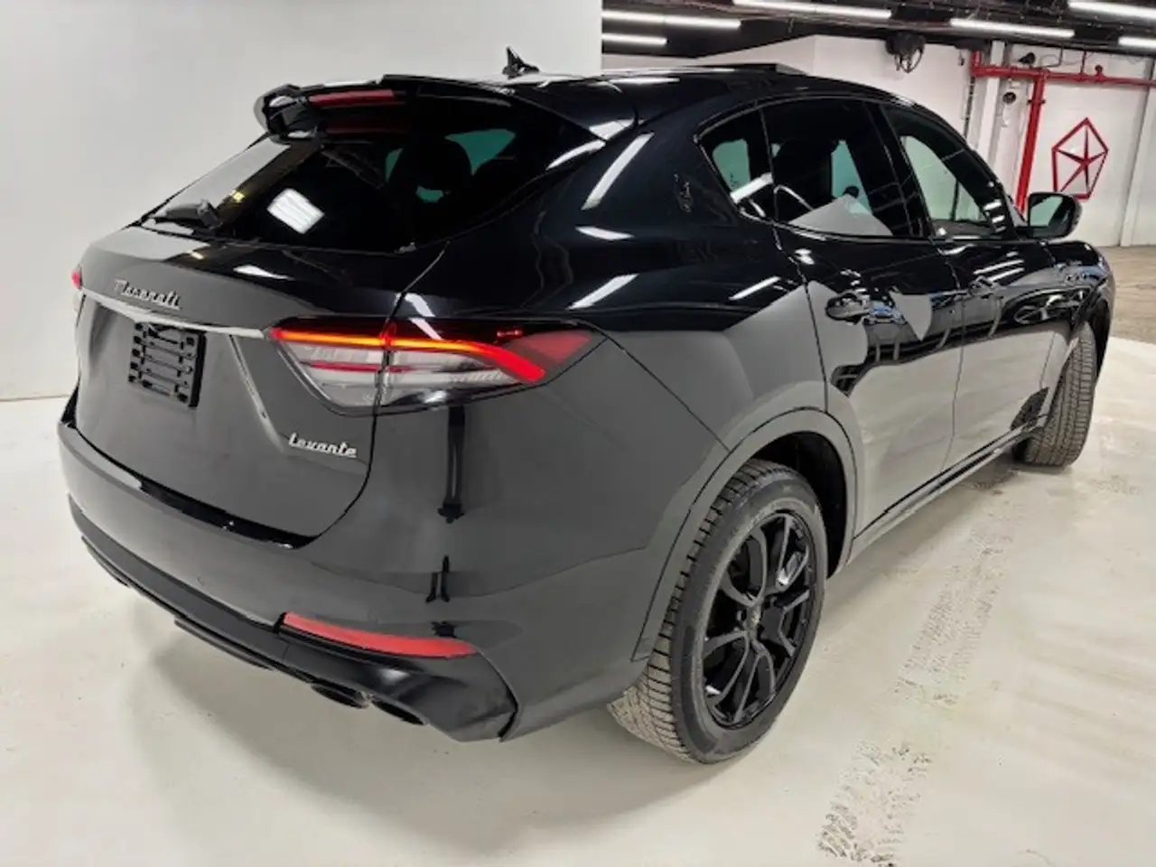 Maserati Levante снимка Maserati Levante