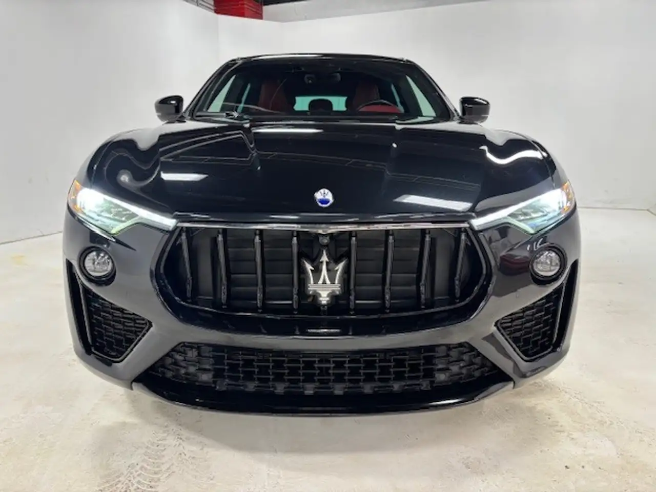 Maserati Levante снимка Maserati Levante