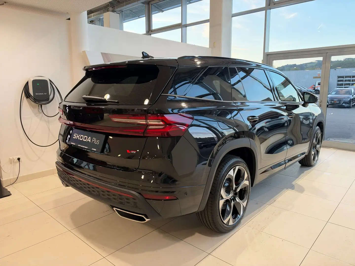 Skoda Kodiaq RS 4x4 TSI DSG Schwarz - 2