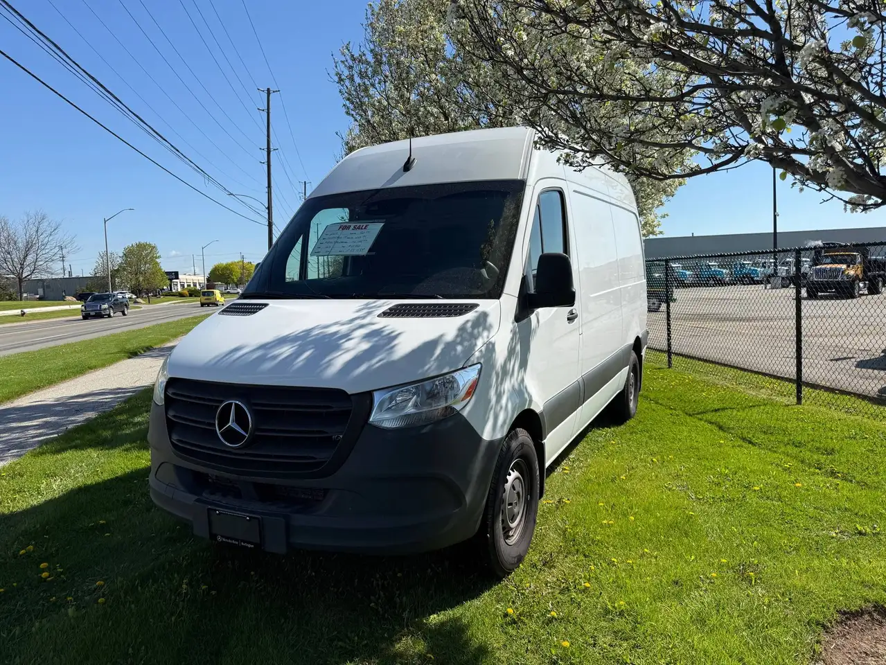 Mercedes-Benz Sprinter снимка Mercedes-Benz Sprinter