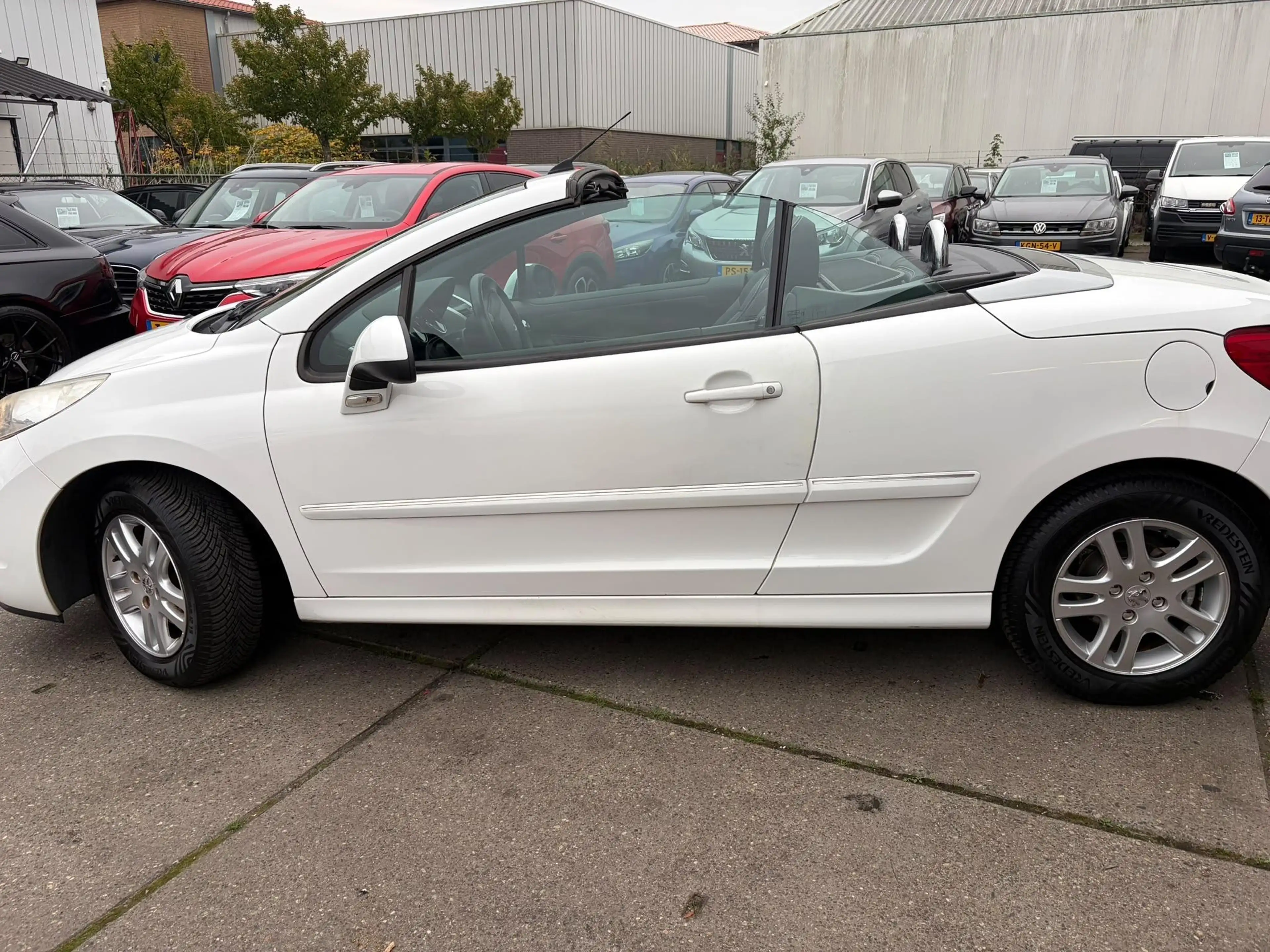 Peugeot 207 CC 1.6 VTi Airco, leder, pdc achter — photo 4