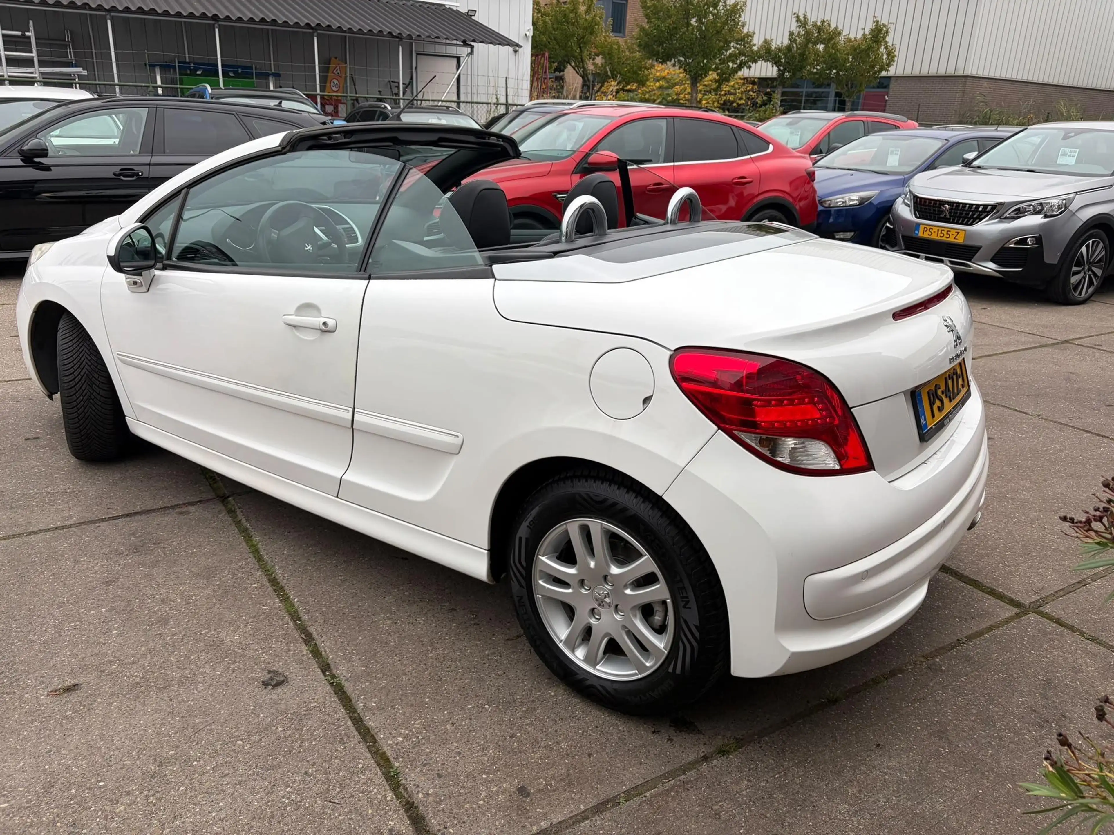 Peugeot 207 CC 1.6 VTi Airco, leder, pdc achter — photo 6