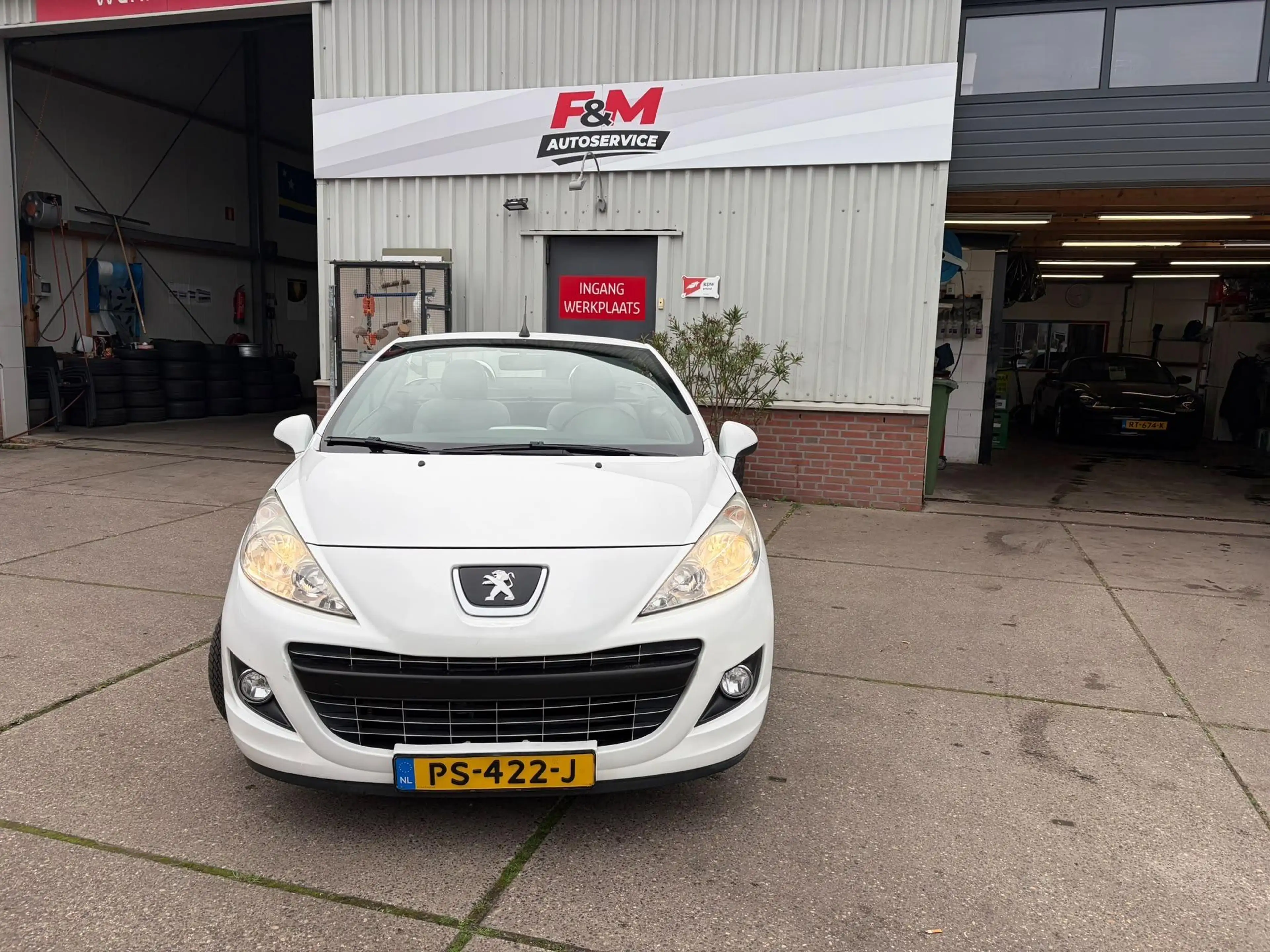 Peugeot 207 CC 1.6 VTi Airco, leder, pdc achter — photo 2