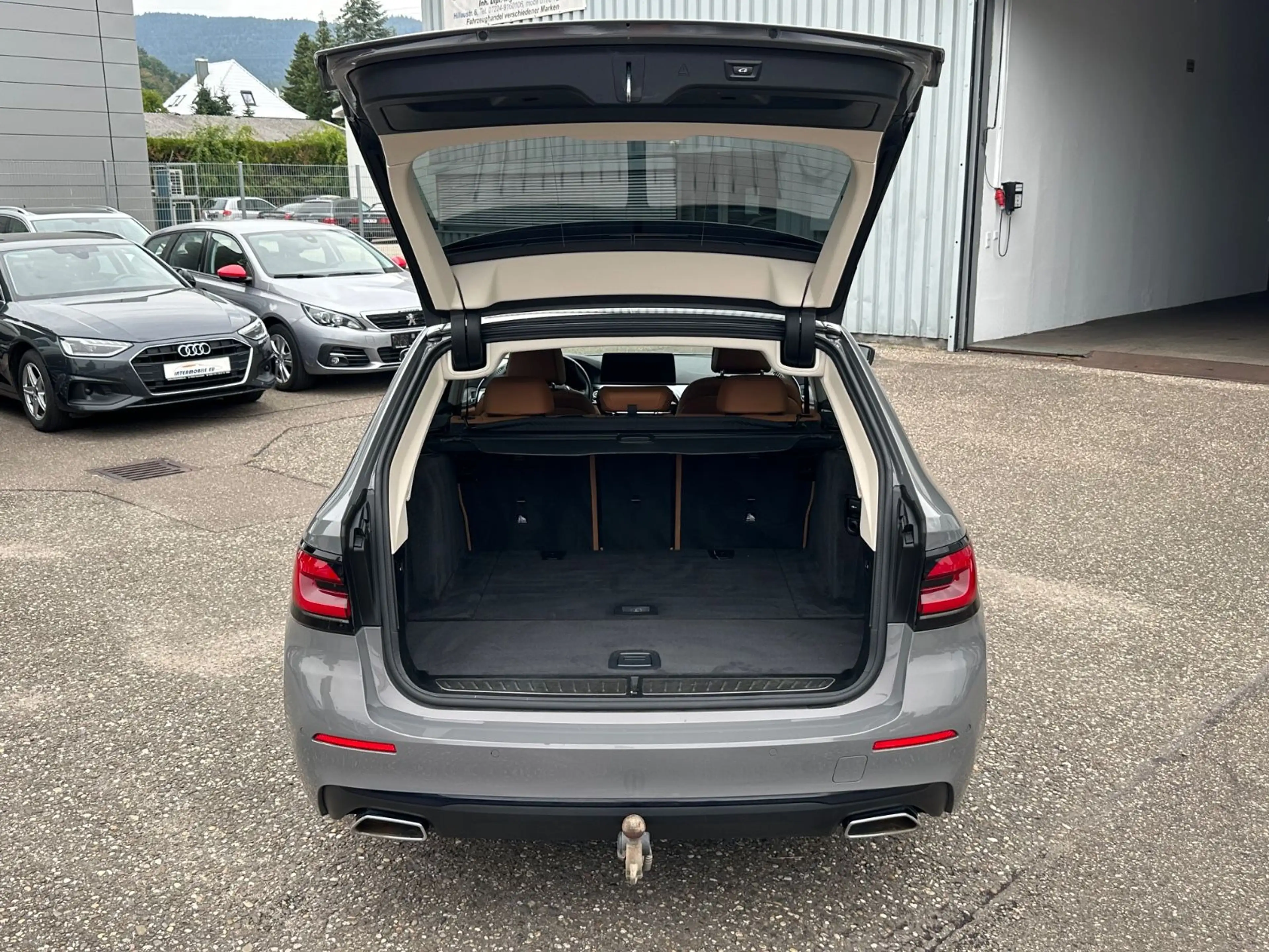 BMW 518 dA 2.0D VIRTUAL LED LEDER NAVI CAM ALU AHK ** — photo 11