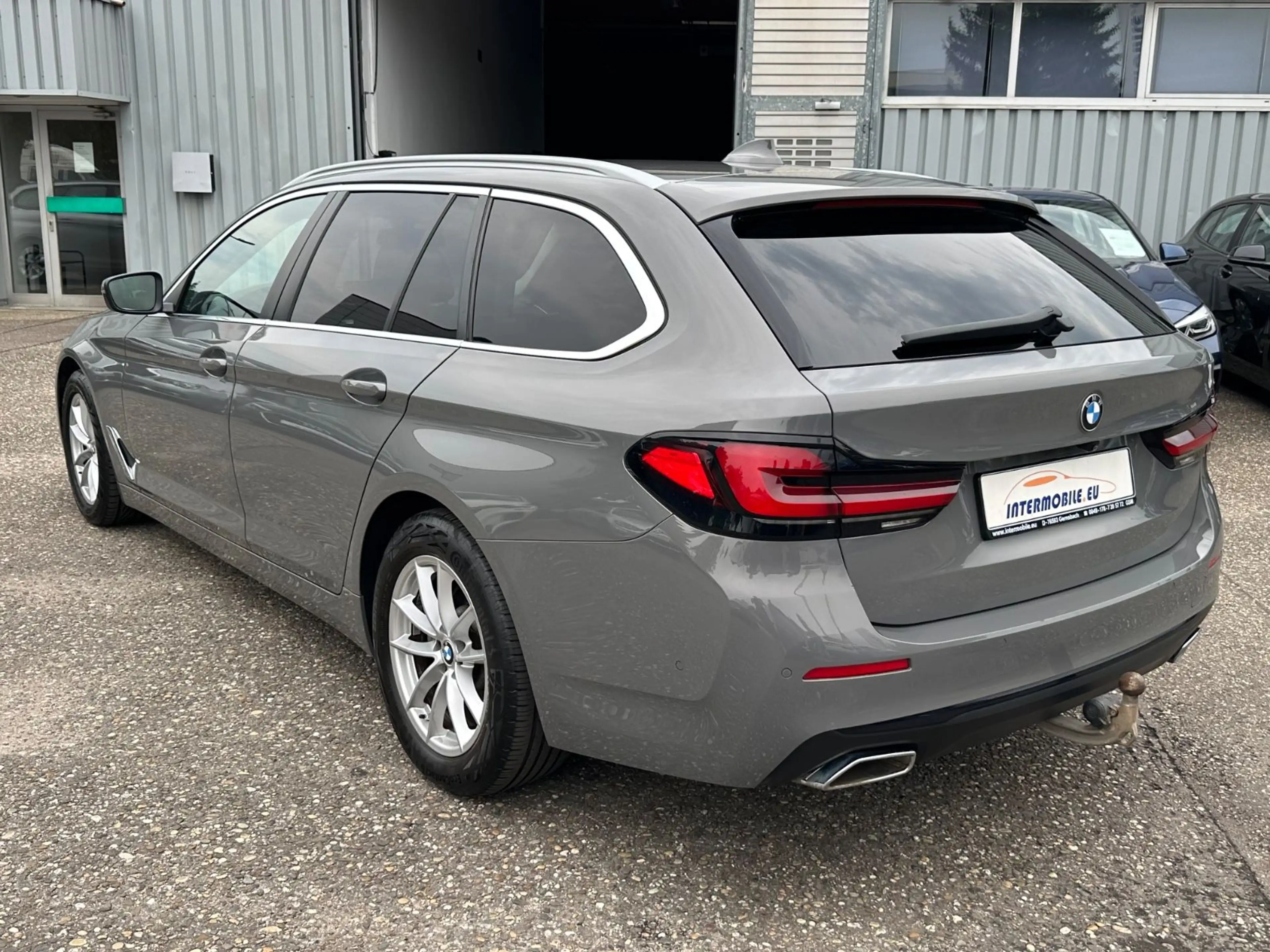 BMW 518 dA 2.0D VIRTUAL LED LEDER NAVI CAM ALU AHK ** — photo 7