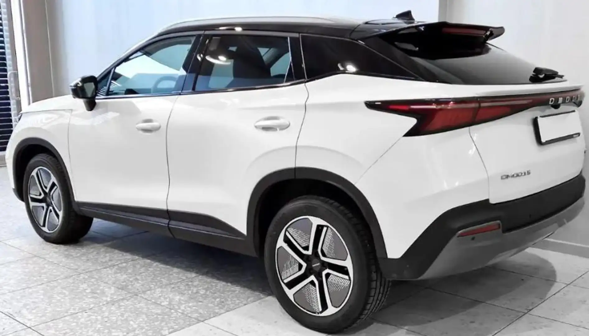 Omoda 5 OMODA 5 ELETTRCA COMFORT 204 CV  61Kwh Bianco - 2