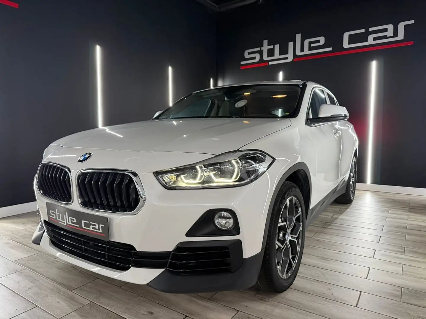 BMW X2 sDrive 18iA Blanco - 1