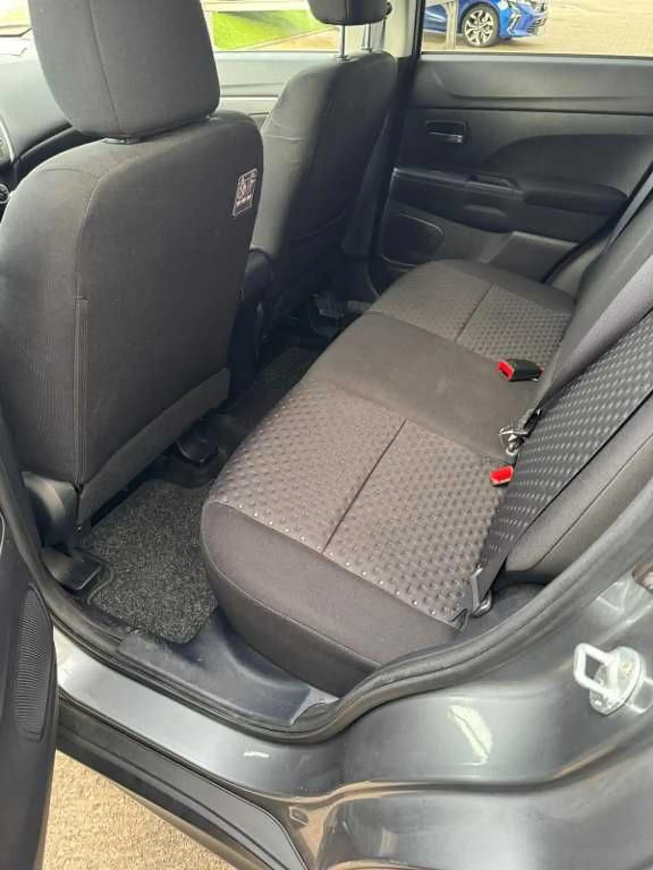 Mitsubishi ASX 1,6 Edition, Scheckheft gepflegt 8-Fach — photo 8
