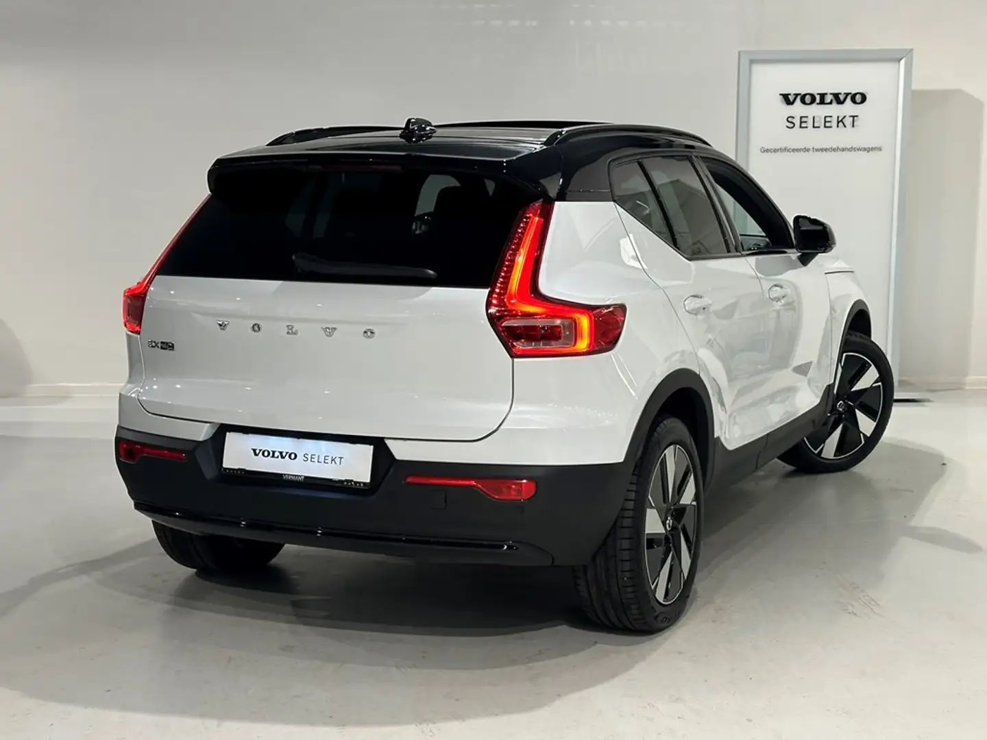 Volvo EX40 Recharge Ultra Extended Range + trekhaak Blanc - 2