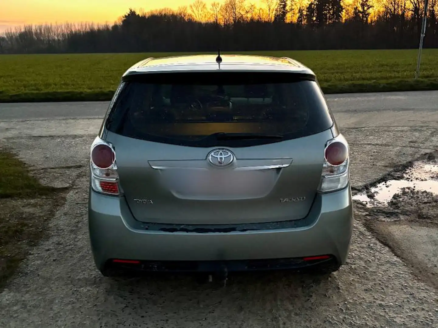 Toyota Verso Verso+124+D-4D+5pl+FAPDynamic Zilver - 2