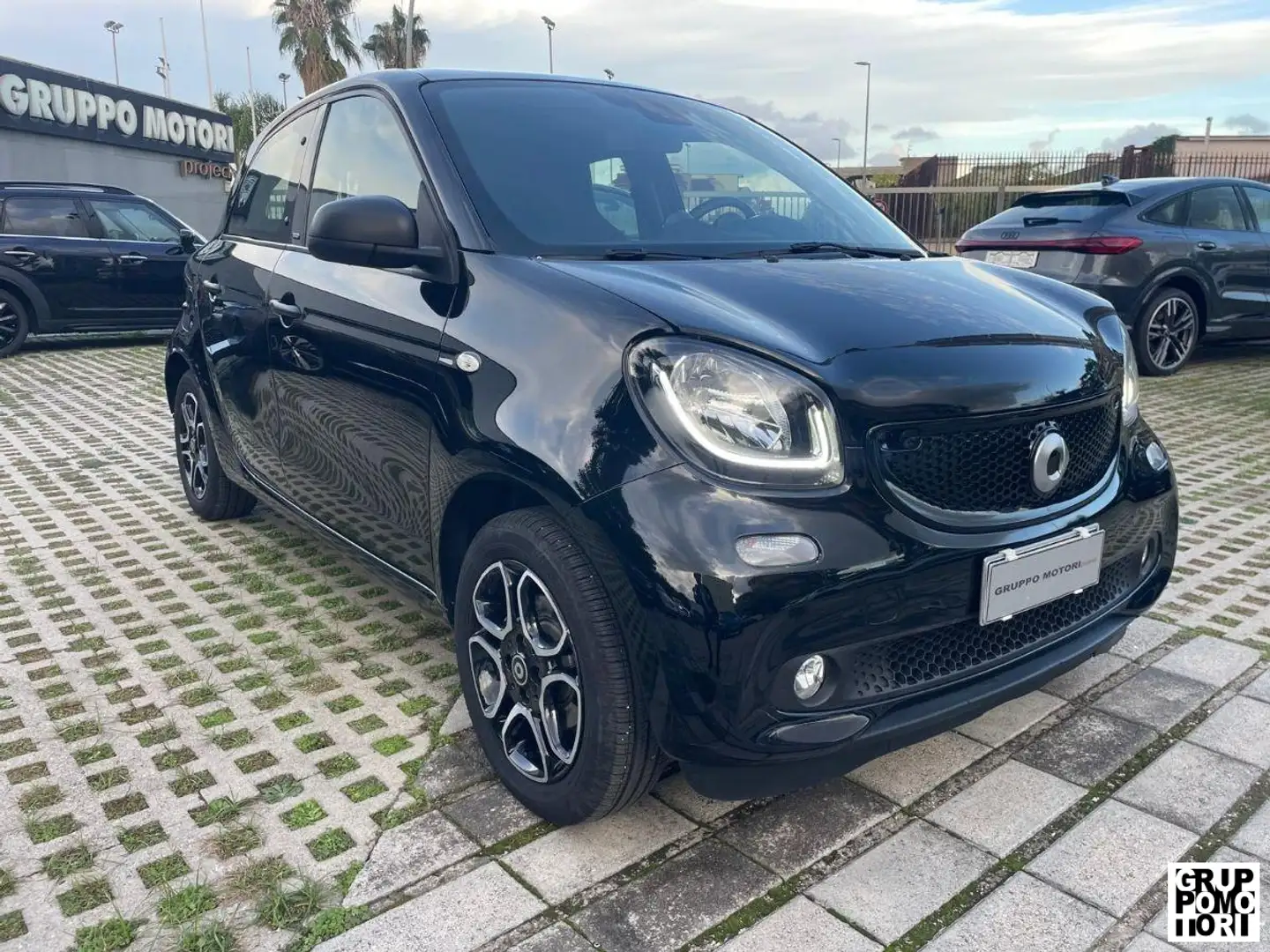 smart forFour 90 0.9 Turbo twin. Superpassion Noir - 1