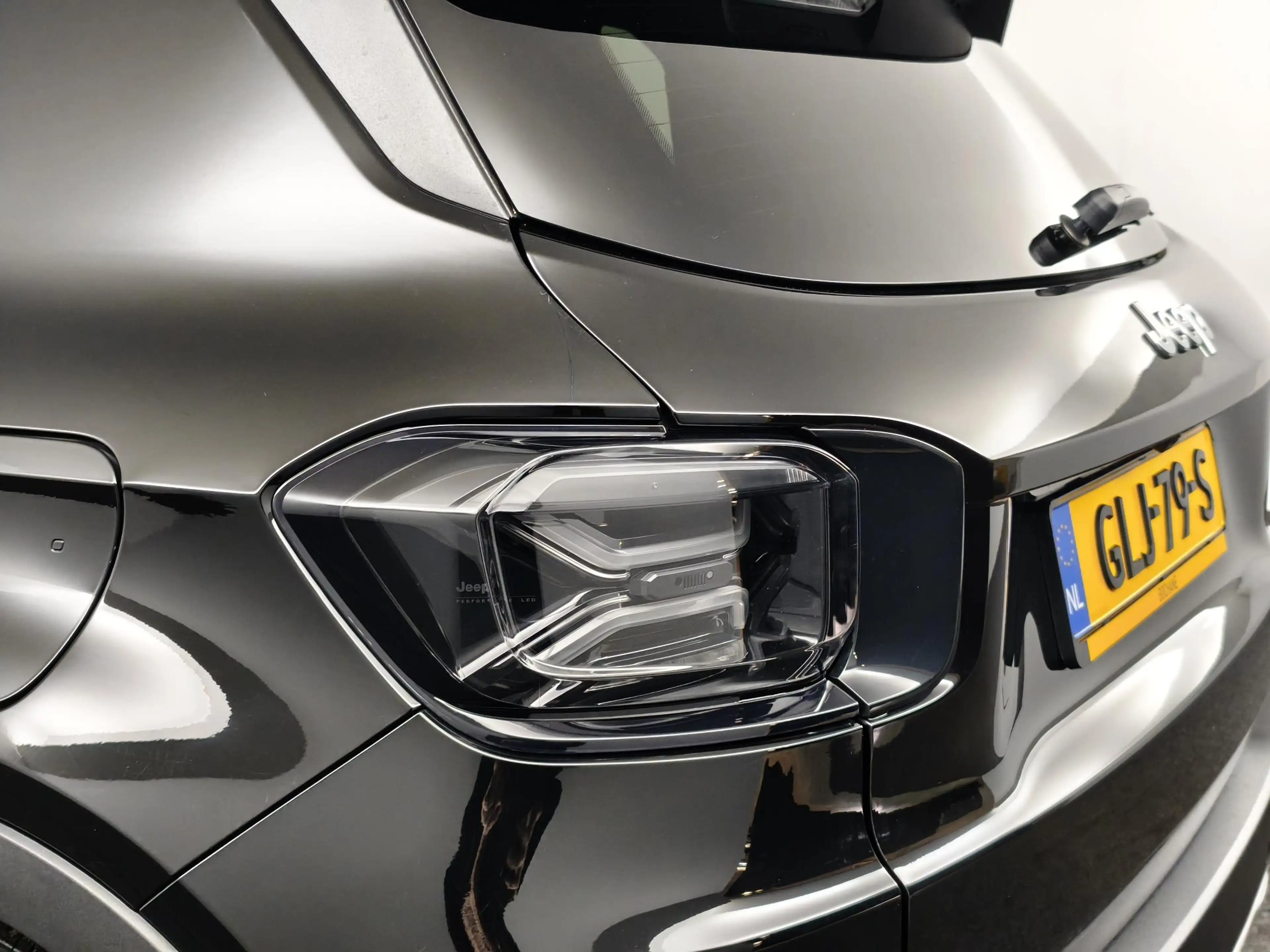 Jeep Avenger 1.2 e-Hybrid Summit | Panoramadak | Camera | Apple — photo 37