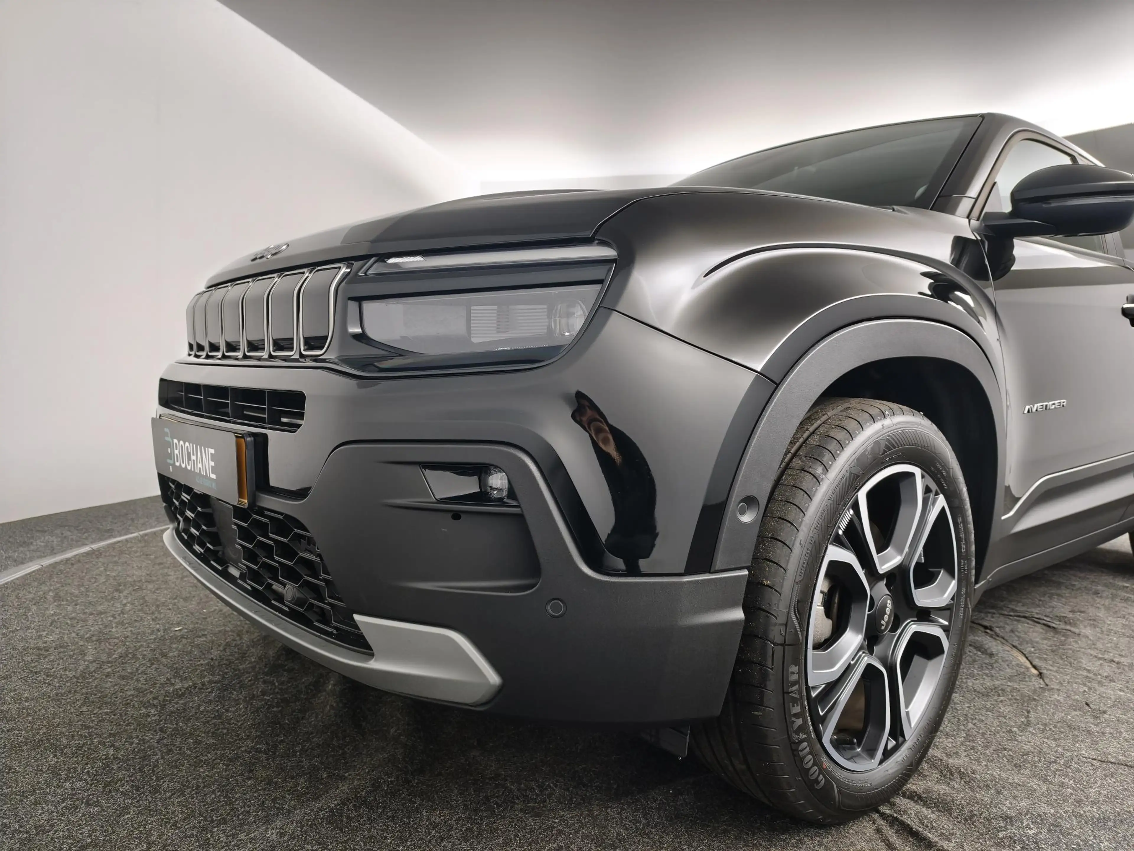Jeep Avenger 1.2 e-Hybrid Summit | Panoramadak | Camera | Apple — photo 28