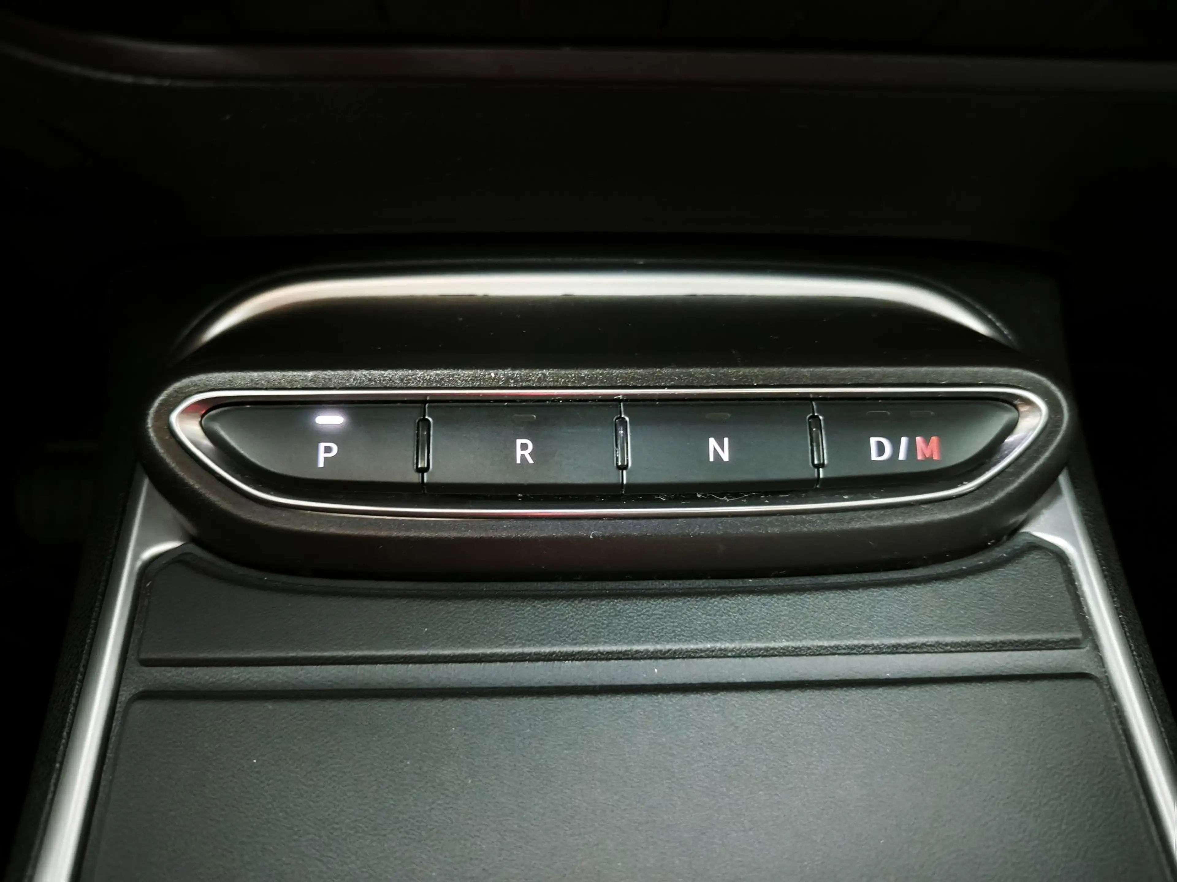 Jeep Avenger 1.2 e-Hybrid Summit | Panoramadak | Camera | Apple — photo 26
