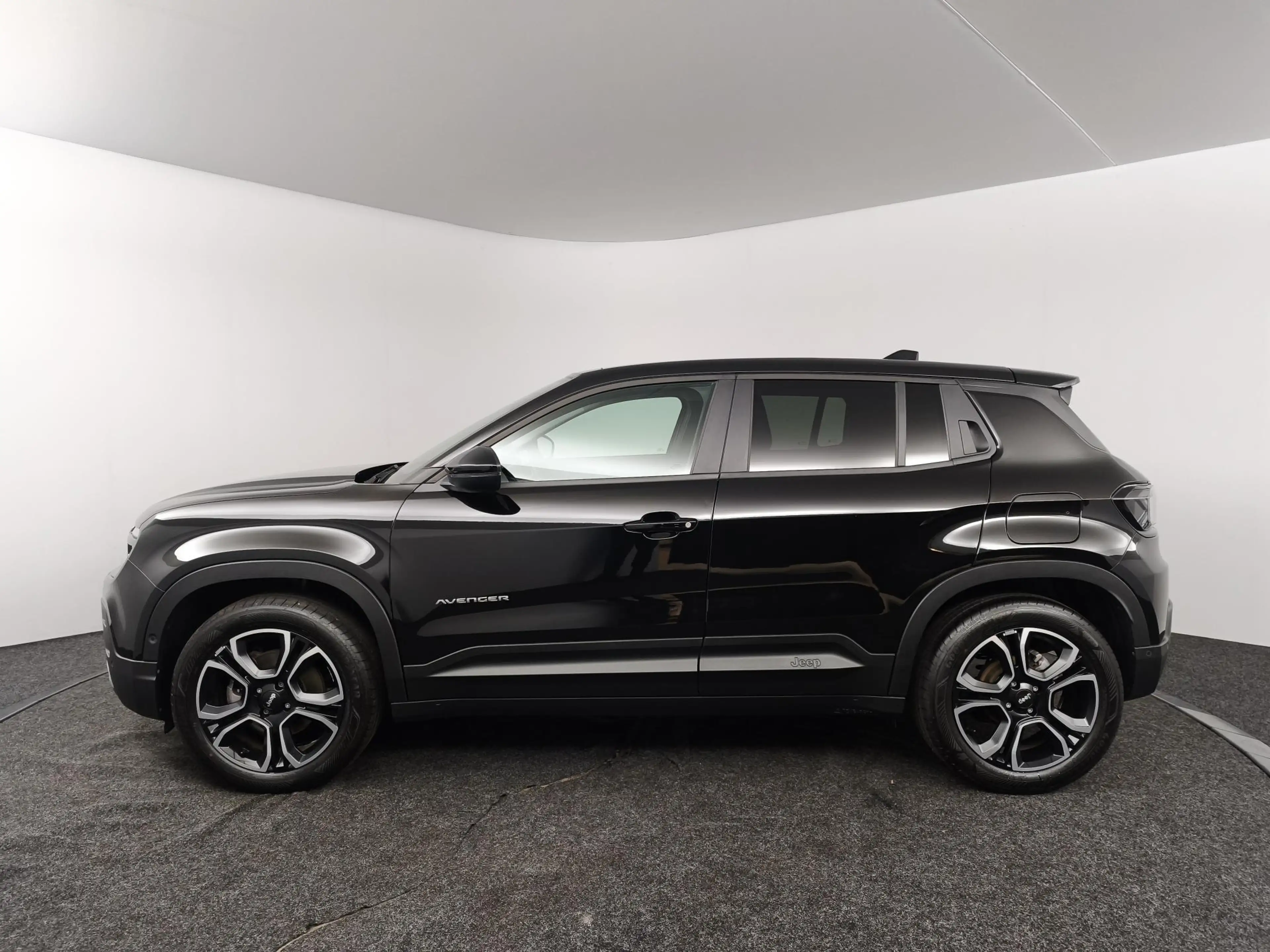 Jeep Avenger 1.2 e-Hybrid Summit | Panoramadak | Camera | Apple — photo 16
