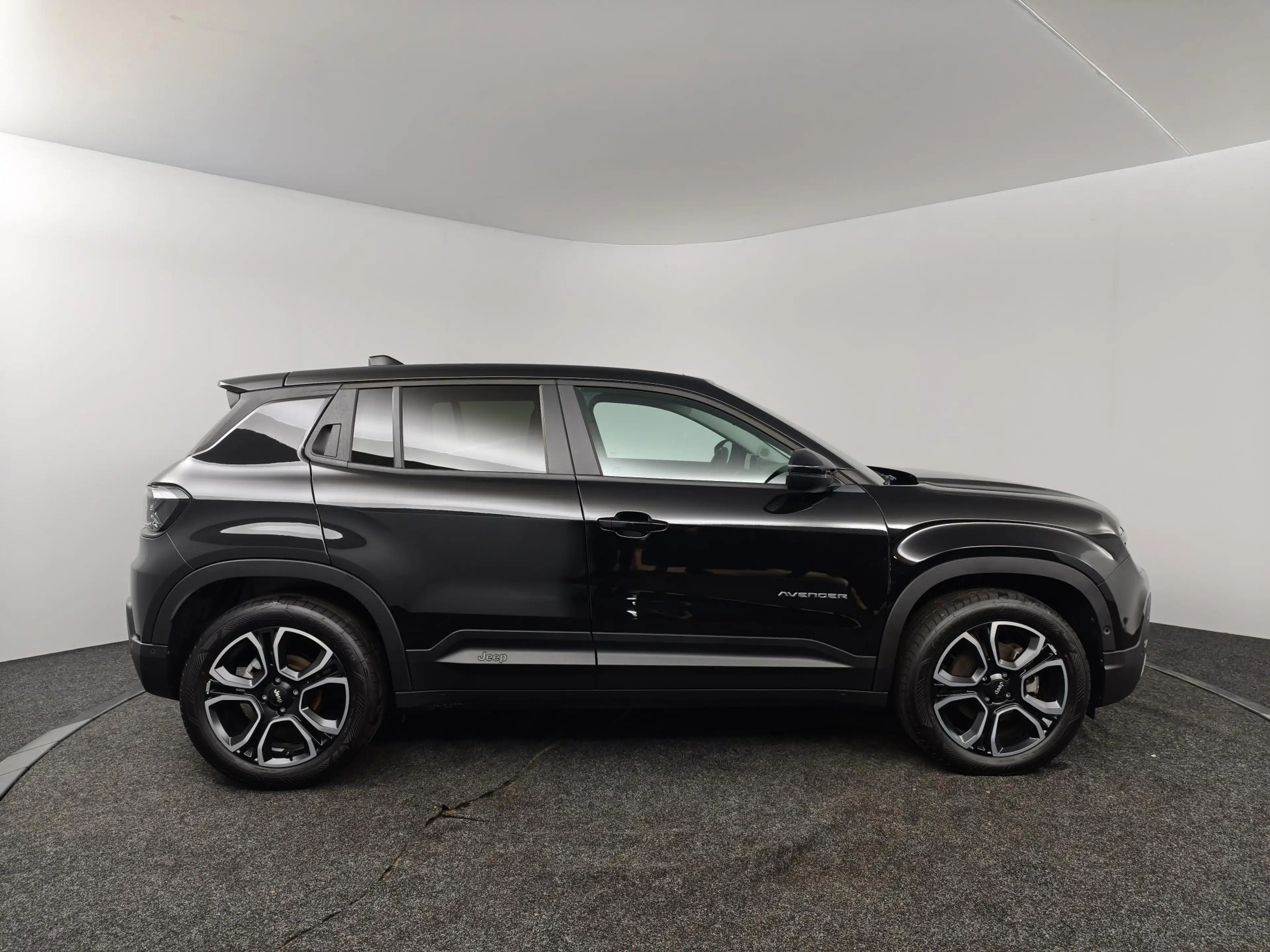 Jeep Avenger 1.2 e-Hybrid Summit | Panoramadak | Camera | Apple — photo 17