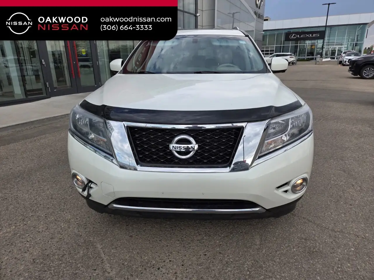 Nissan Pathfinder снимка Nissan Pathfinder