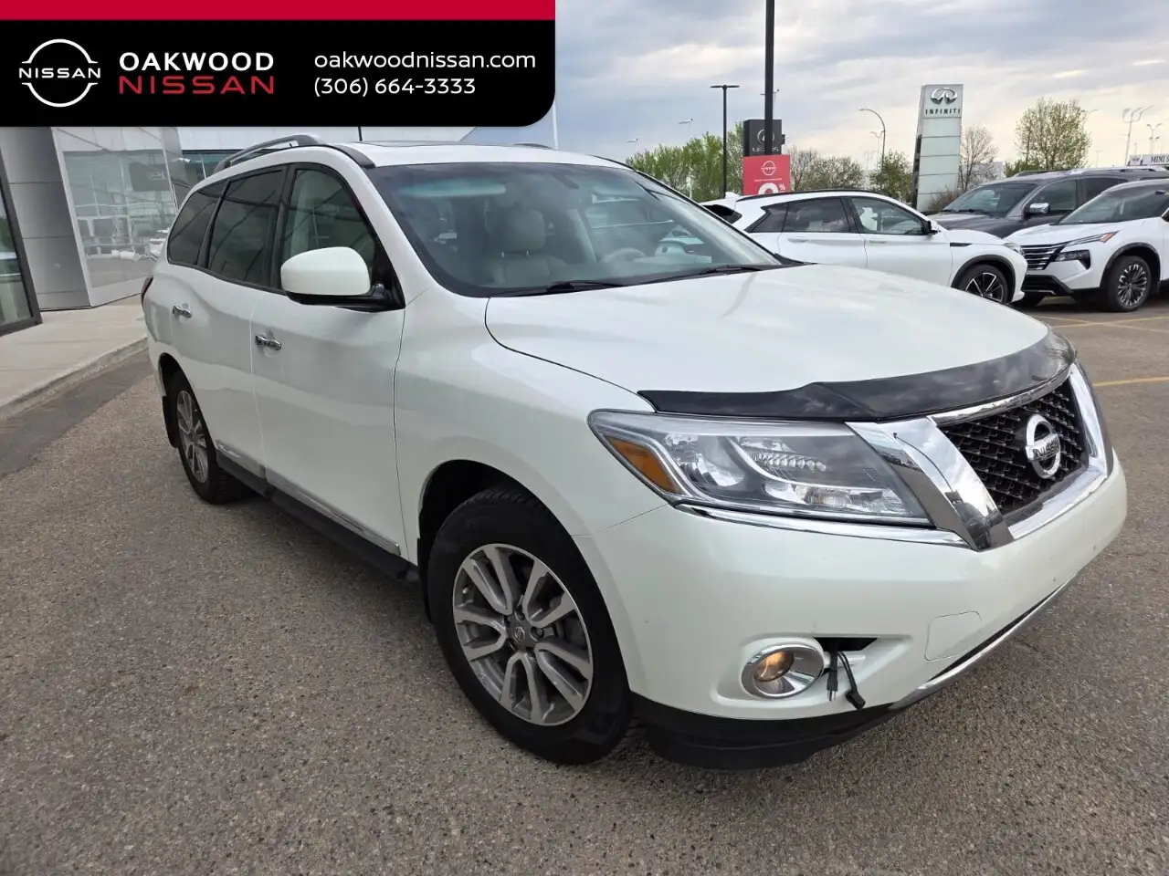 Nissan Pathfinder снимка Nissan Pathfinder