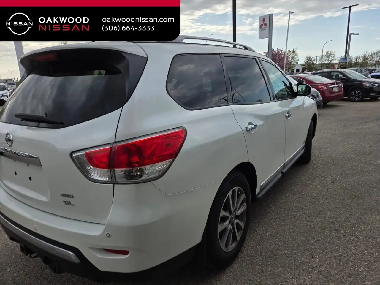 Nissan Pathfinder снимка Nissan Pathfinder