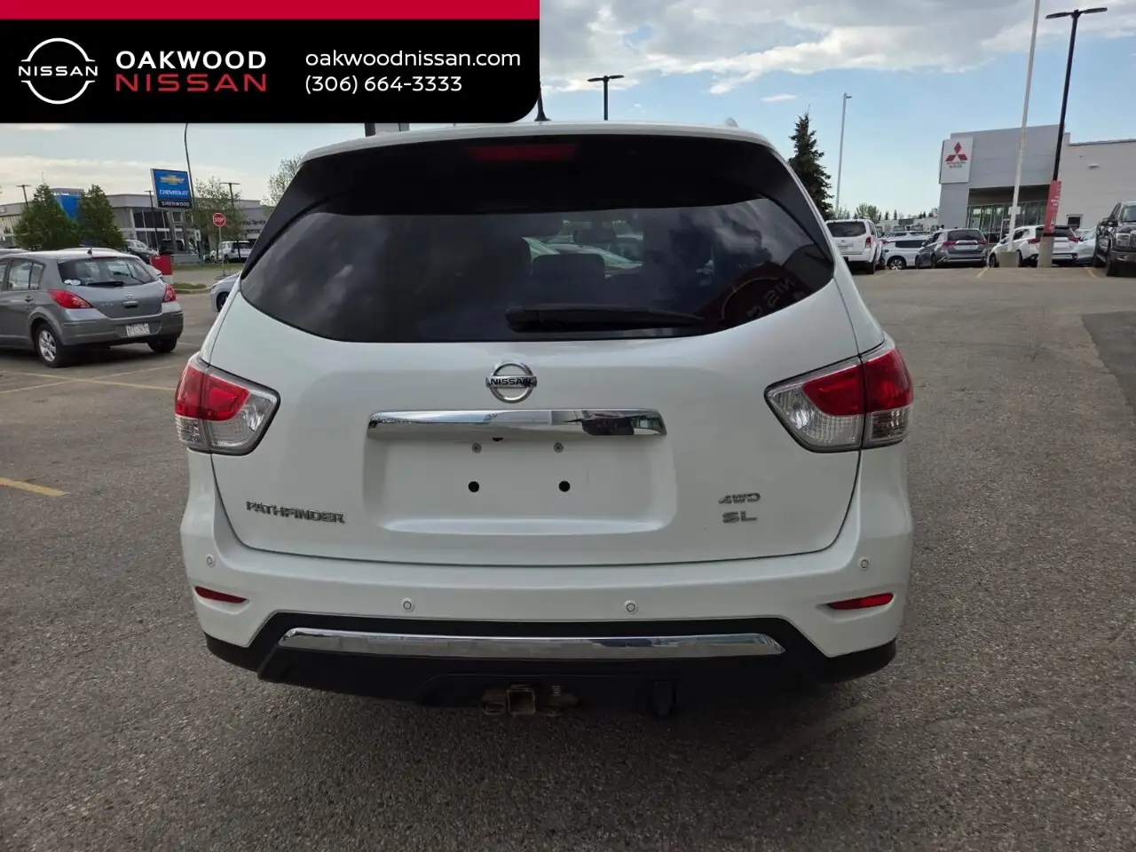 Nissan Pathfinder снимка Nissan Pathfinder